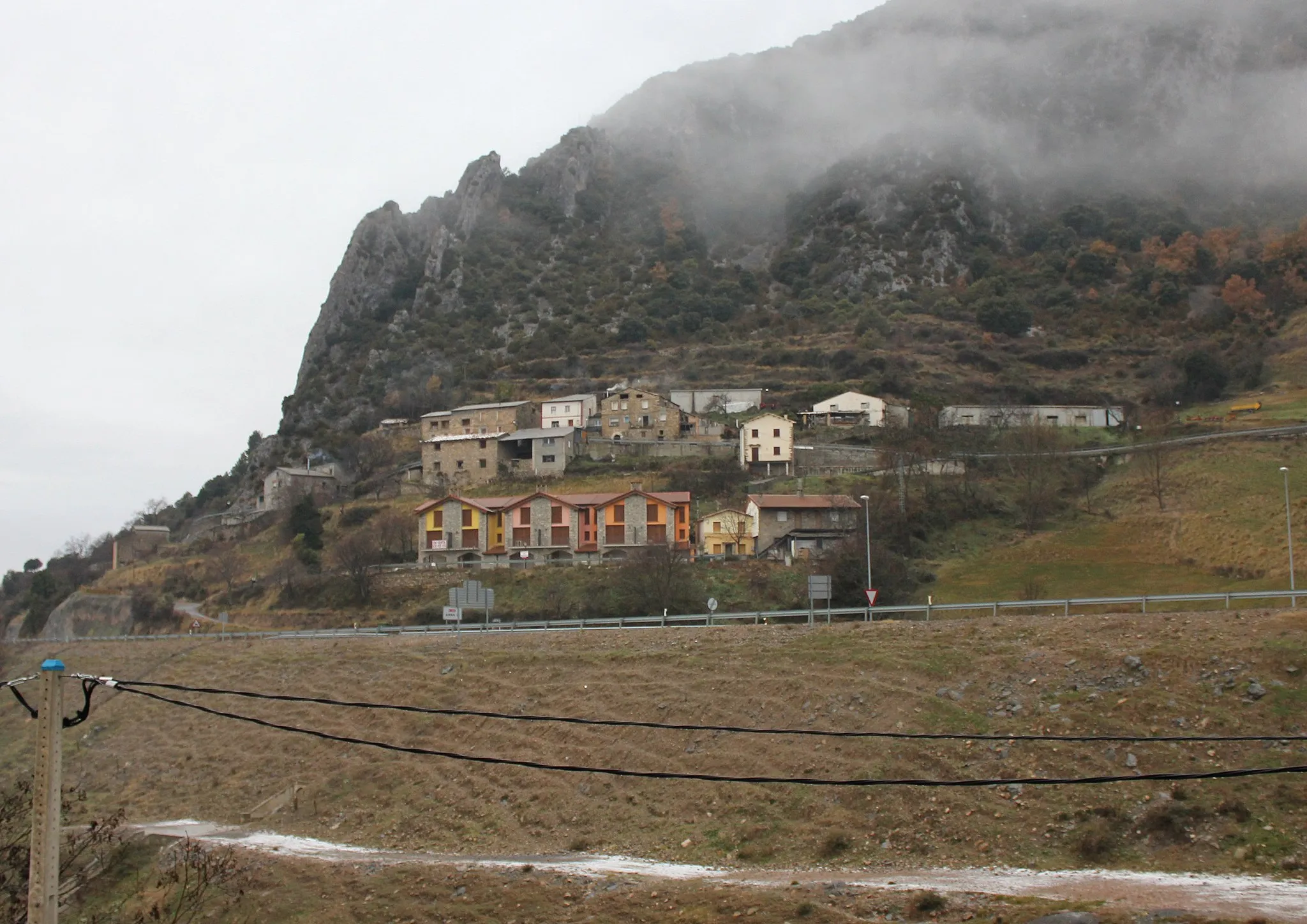 Photo showing: Vico d'a Villa d'Arriba de La Foradada d'el Toscar (Ribagorza).