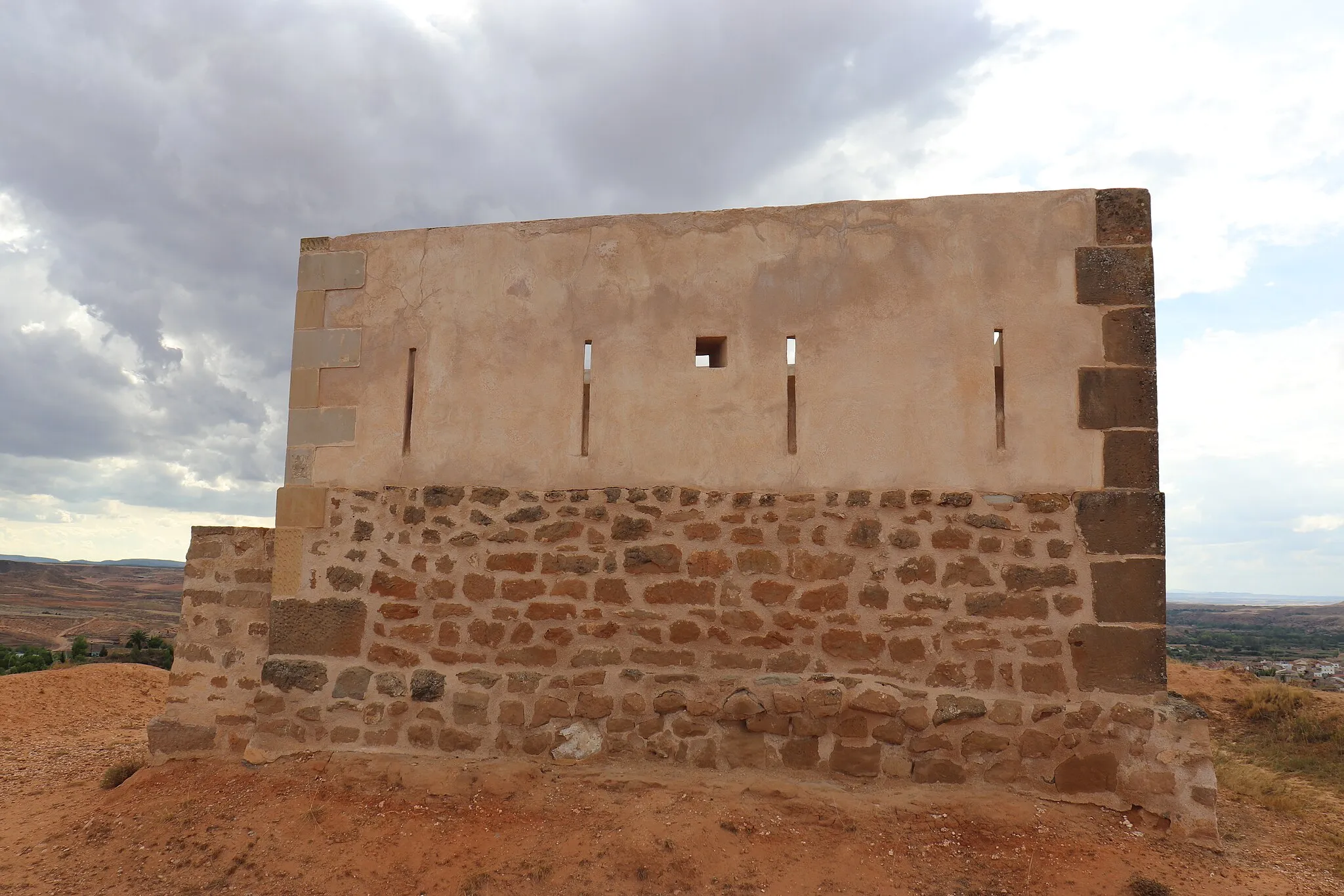 Photo showing: Torre-Fortín de Samper de Calanda Fachada norte