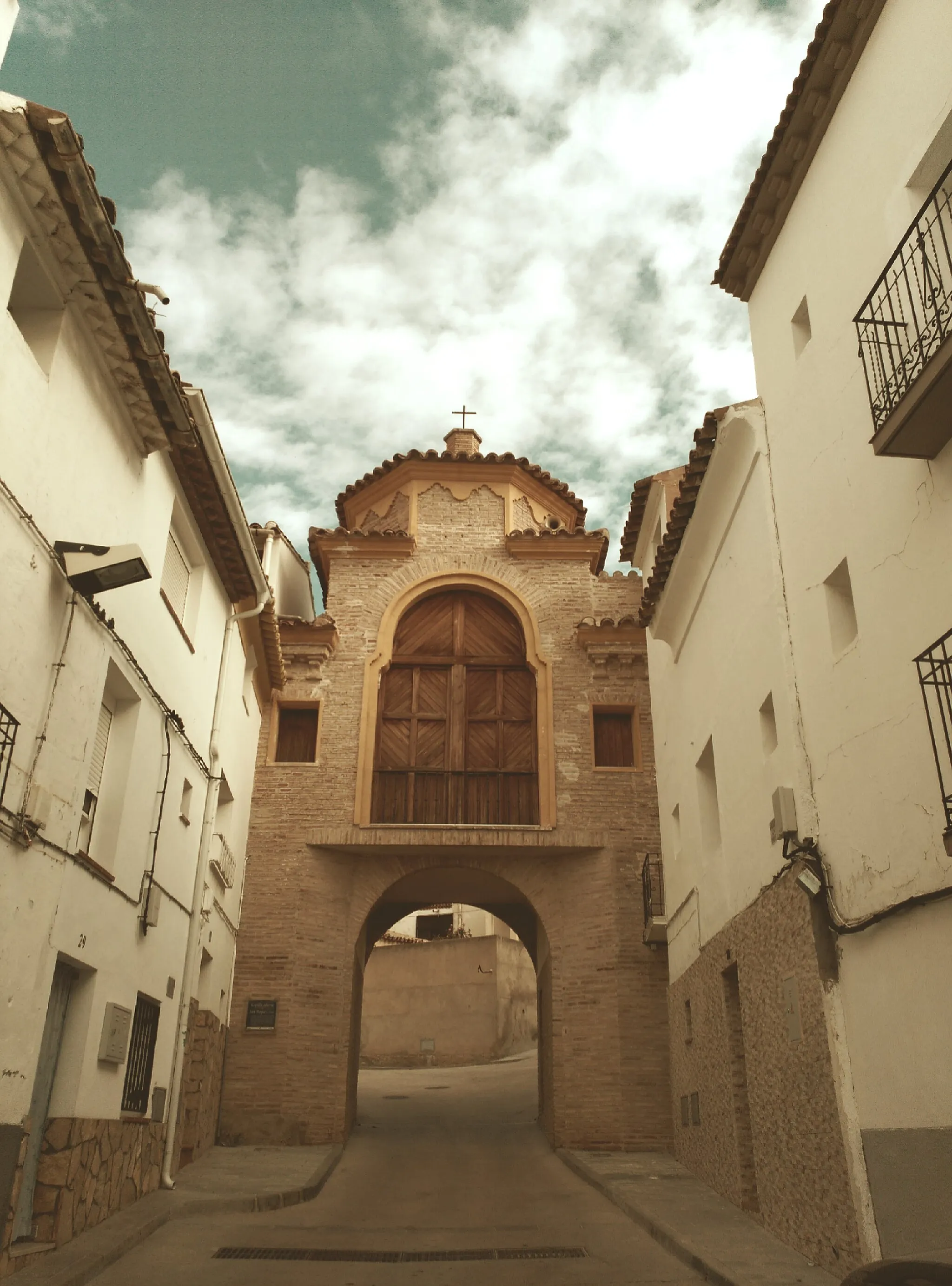 Photo showing: Arco de San Roque, Urrea de Gaén (Teruel).