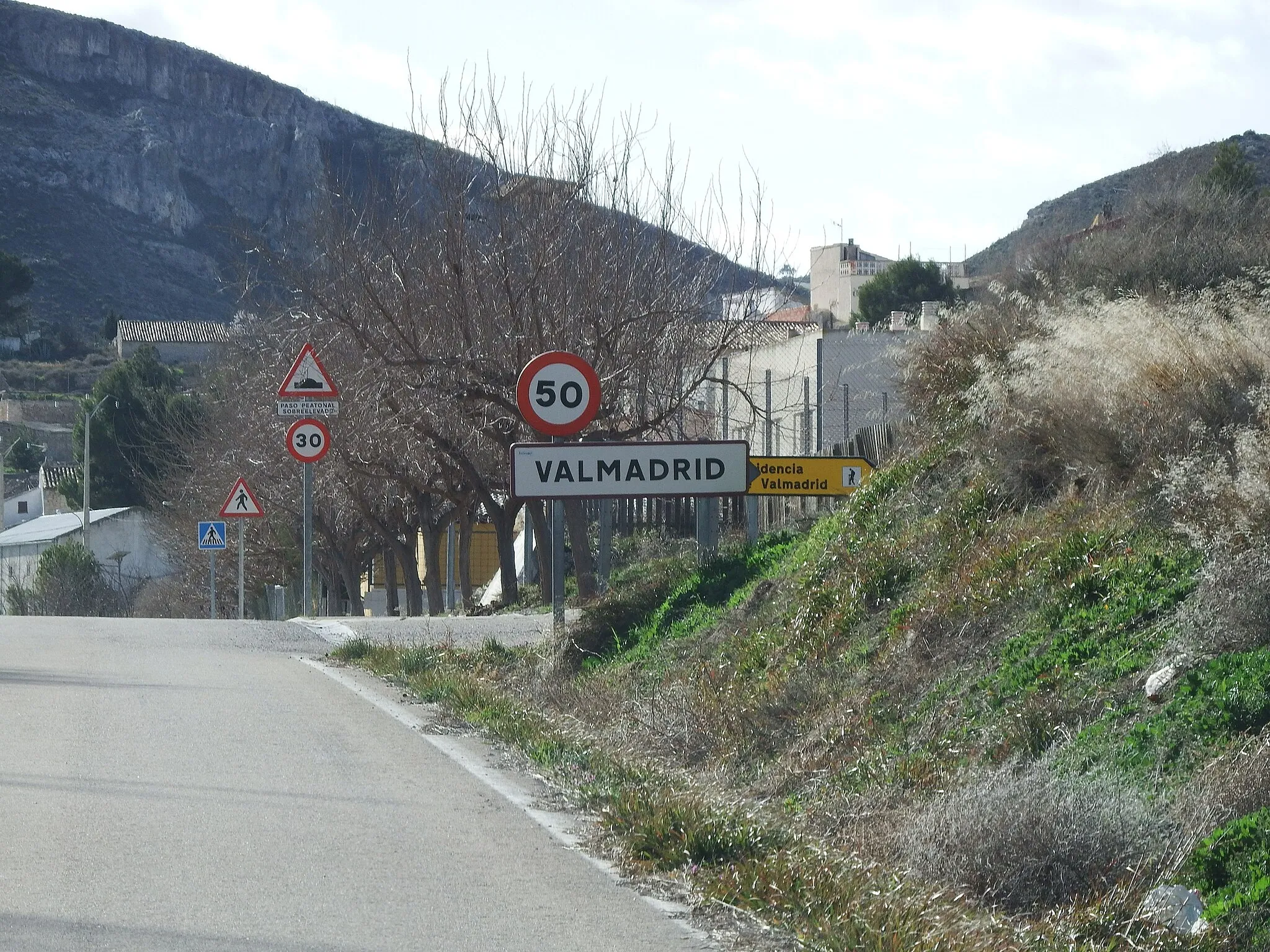 Photo showing: Valmadrid