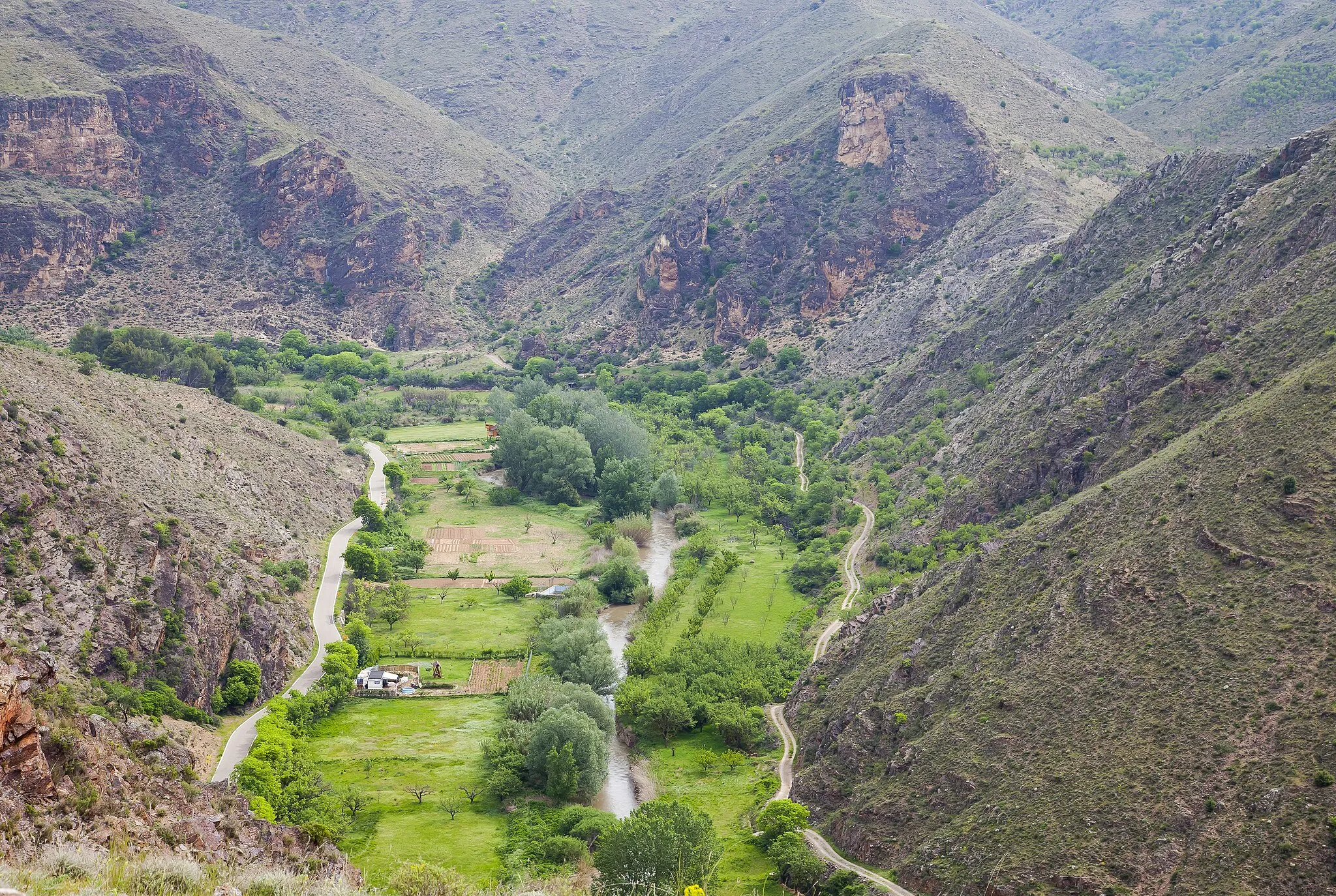 Photo showing: Canyons of the Jalón river, Huermeda, España