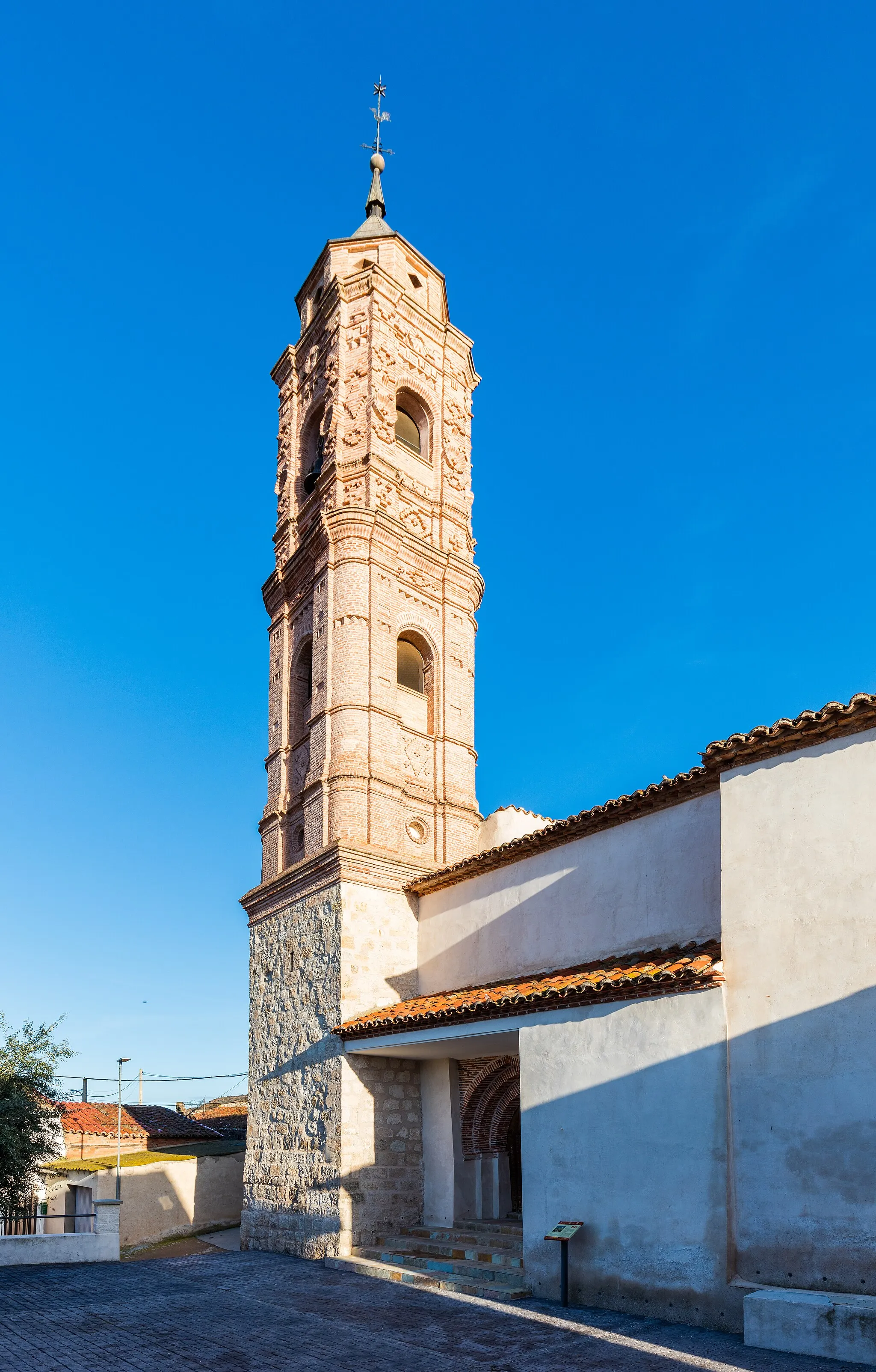 Photo showing: Church of St Domingo, Ruesca, Zaragoza, Spain