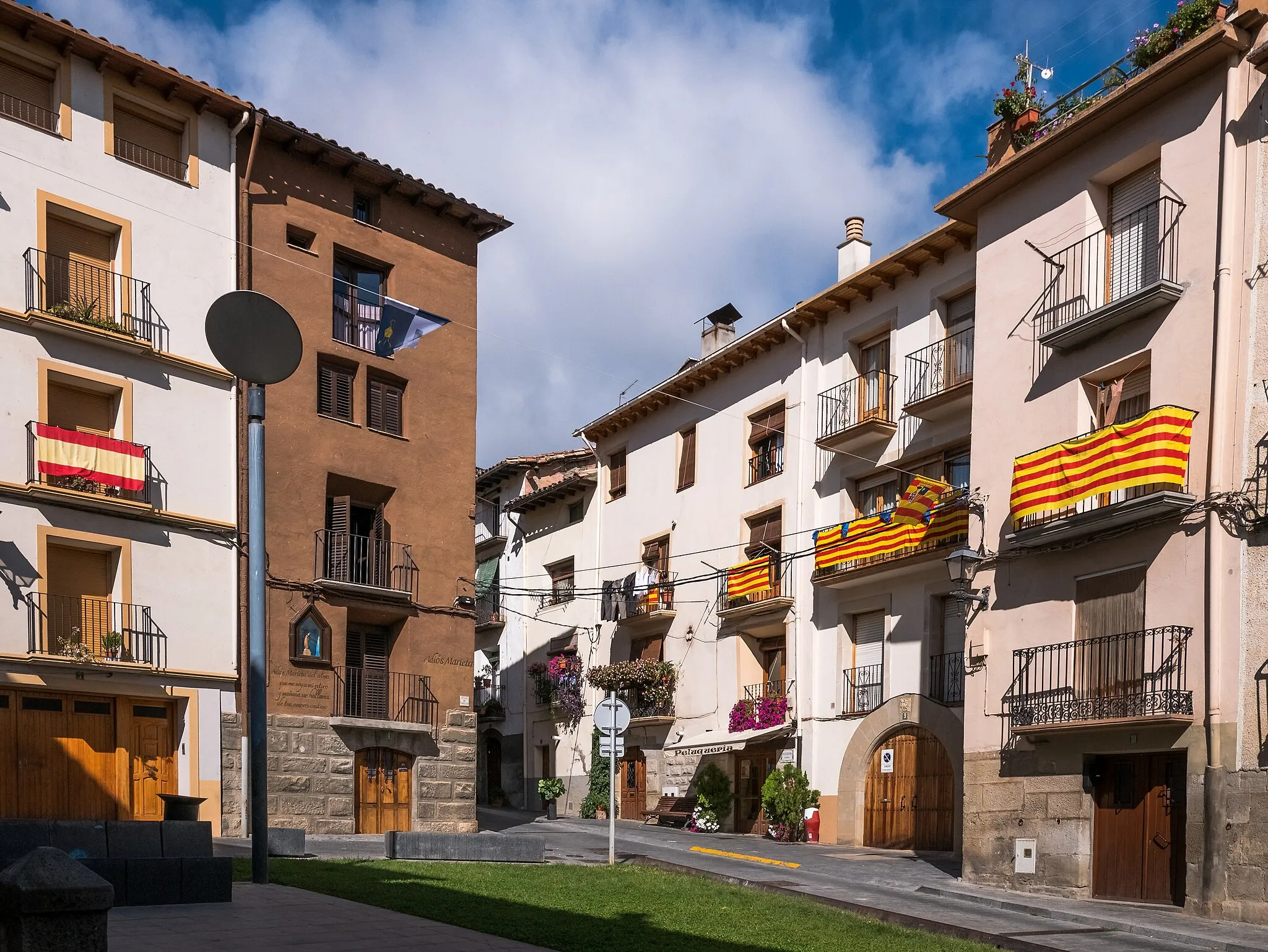 Photo showing: Coreche Square in Graus. Huesca, Aragon, Spain