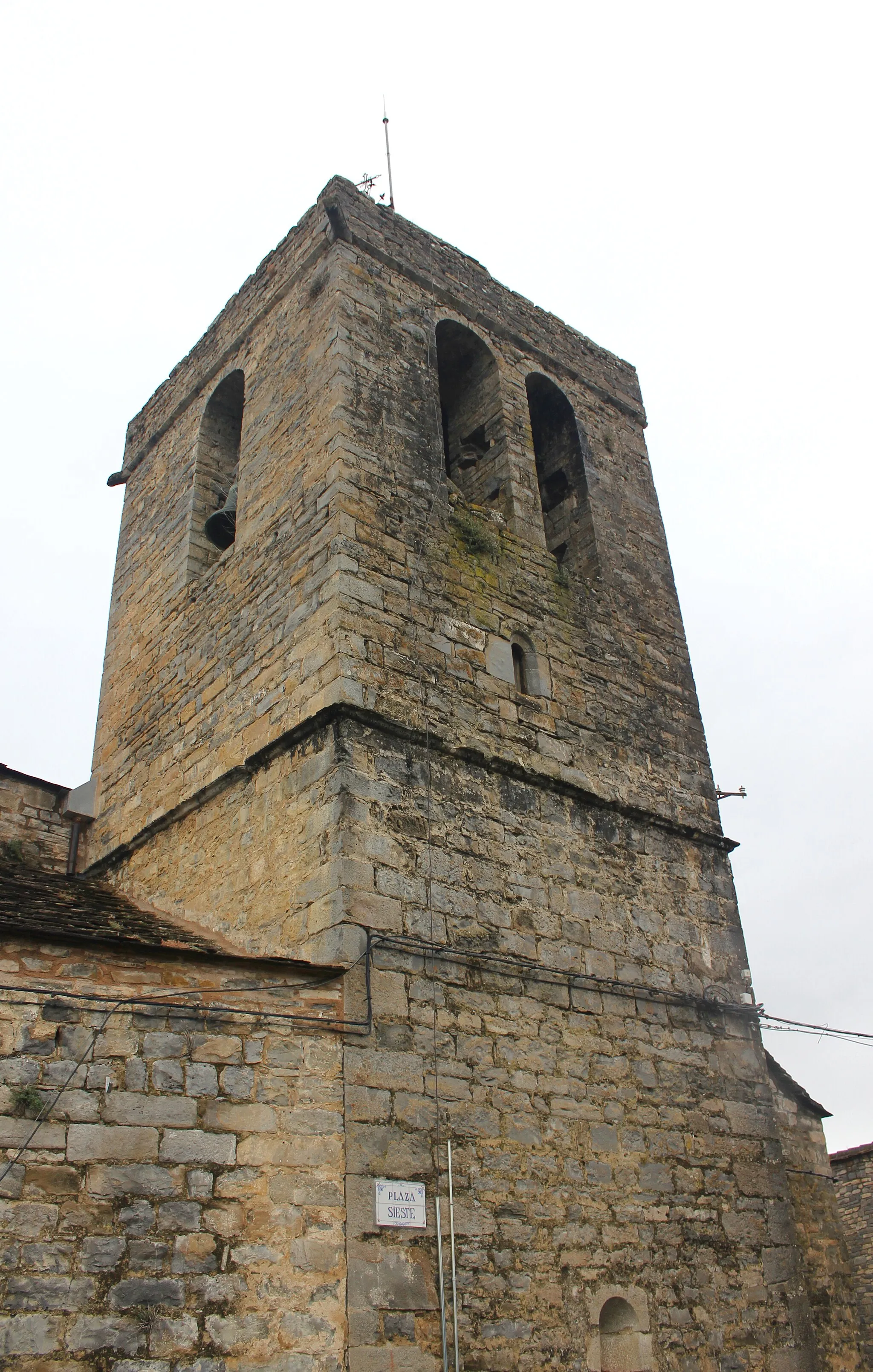 Photo showing: O campanal d'a ilesia de Sieste (termin de Boltanya, Sobrarbe).