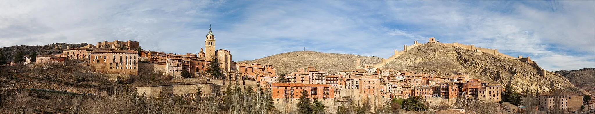 Photo showing: Panoramic view of the medieval town of Albarracín, Teruel, Aragon, Spain.