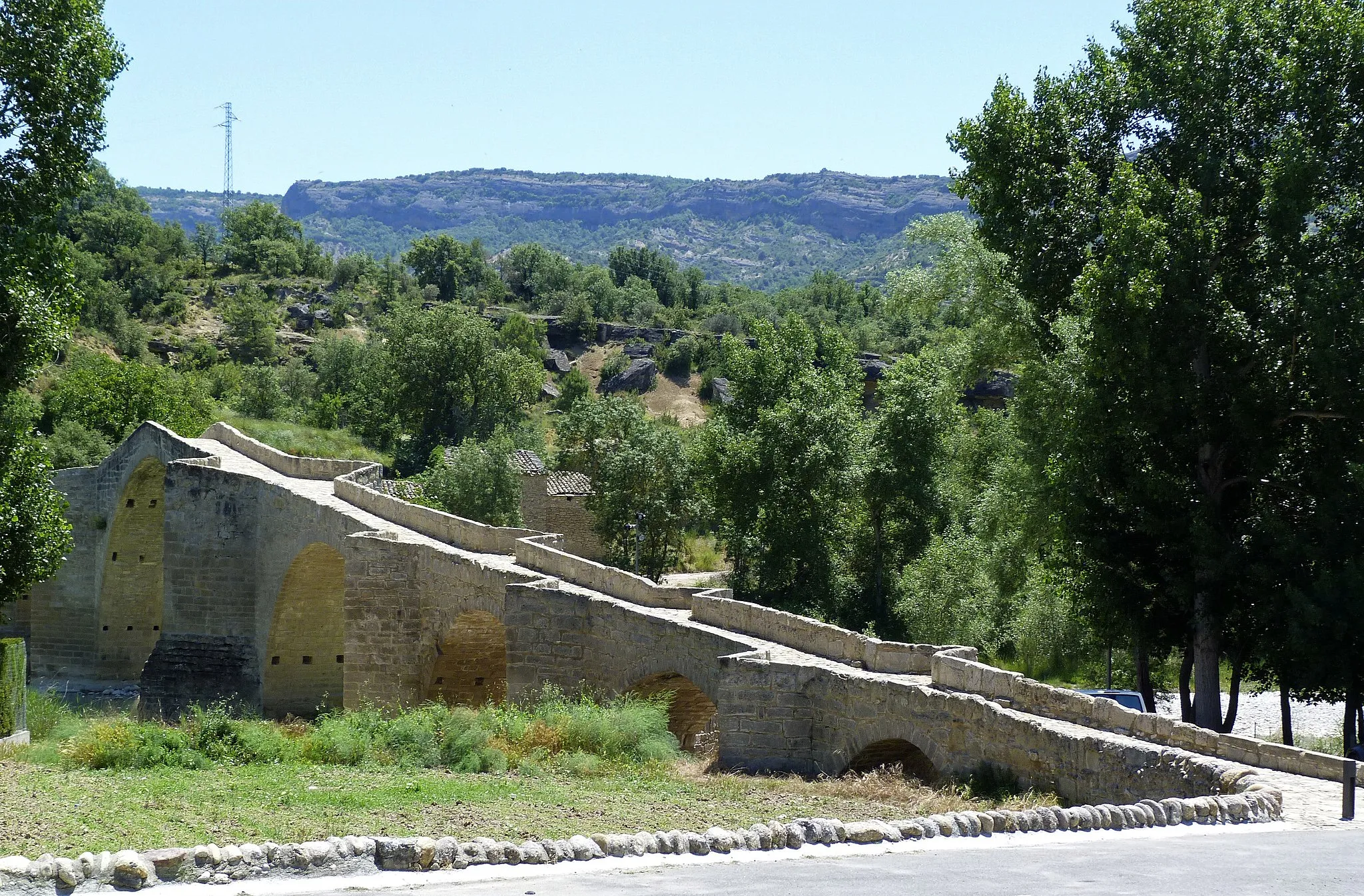 Photo showing: Puente medieval del siglo XIII sobre el río Isábena, en Capella (Huesca, Aragón, España)
