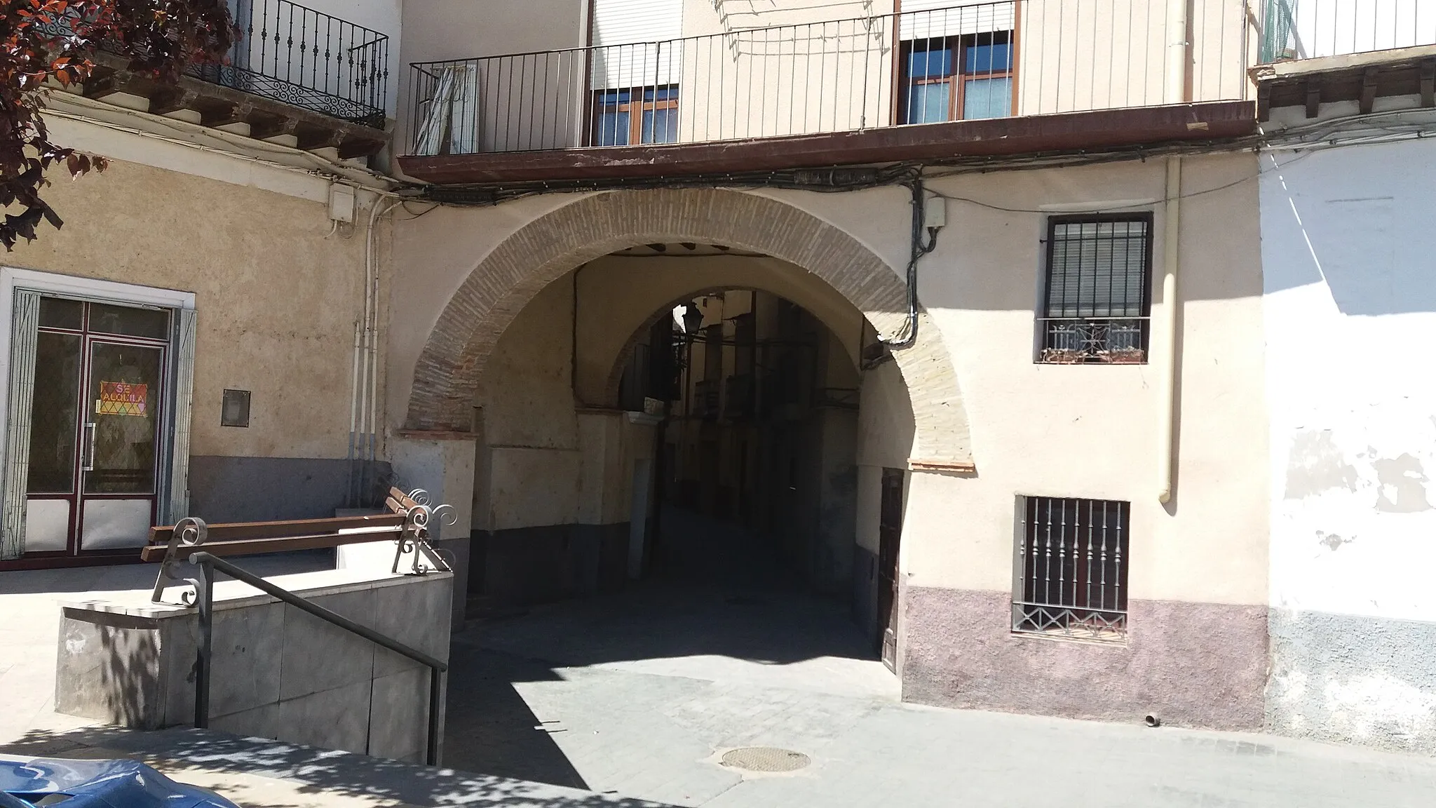 Photo showing: Puerta de acceso al antiguo recinto amurallado de Ateca