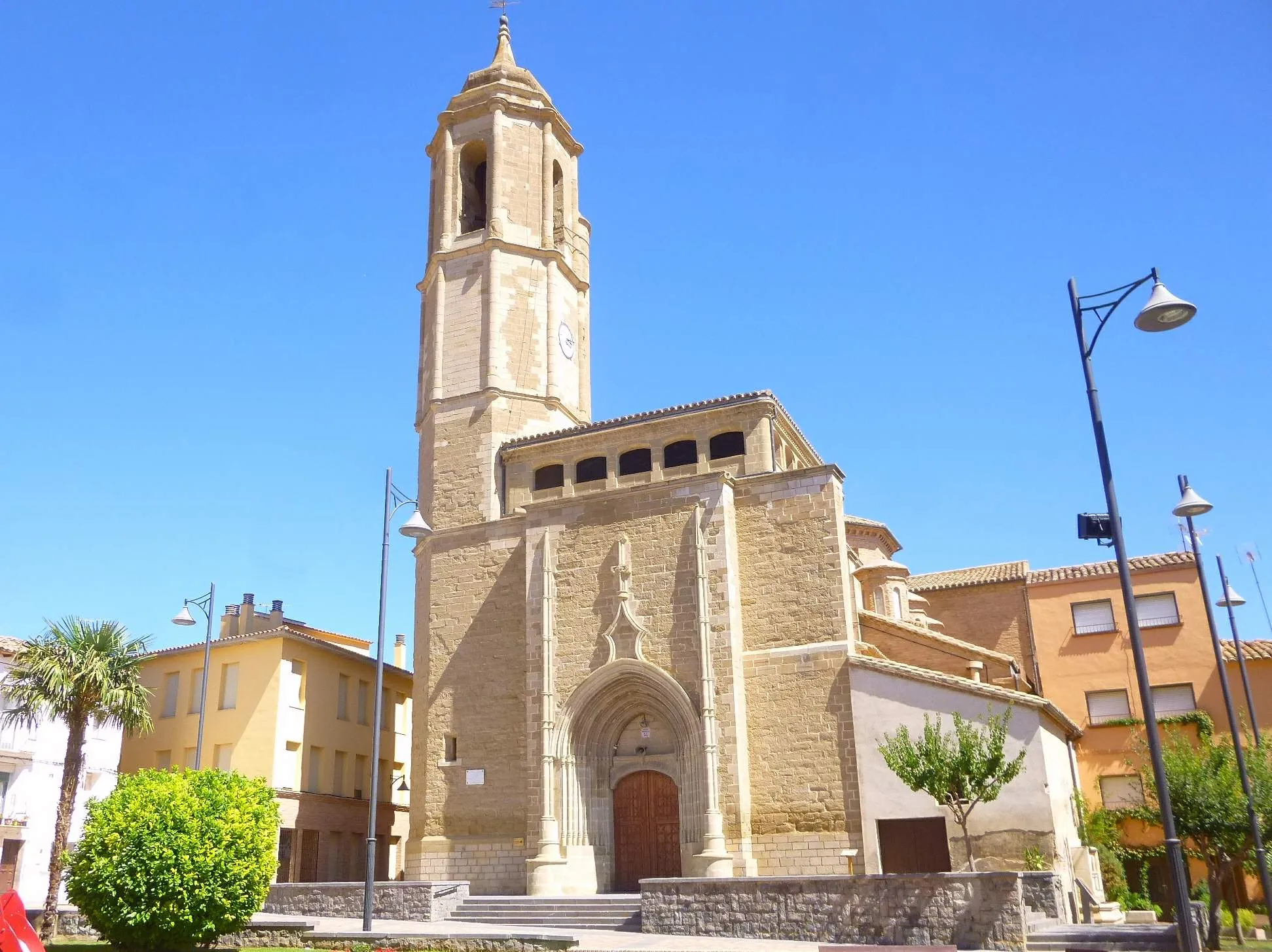 Photo showing: Binéfar - Iglesia de San Pedro 01