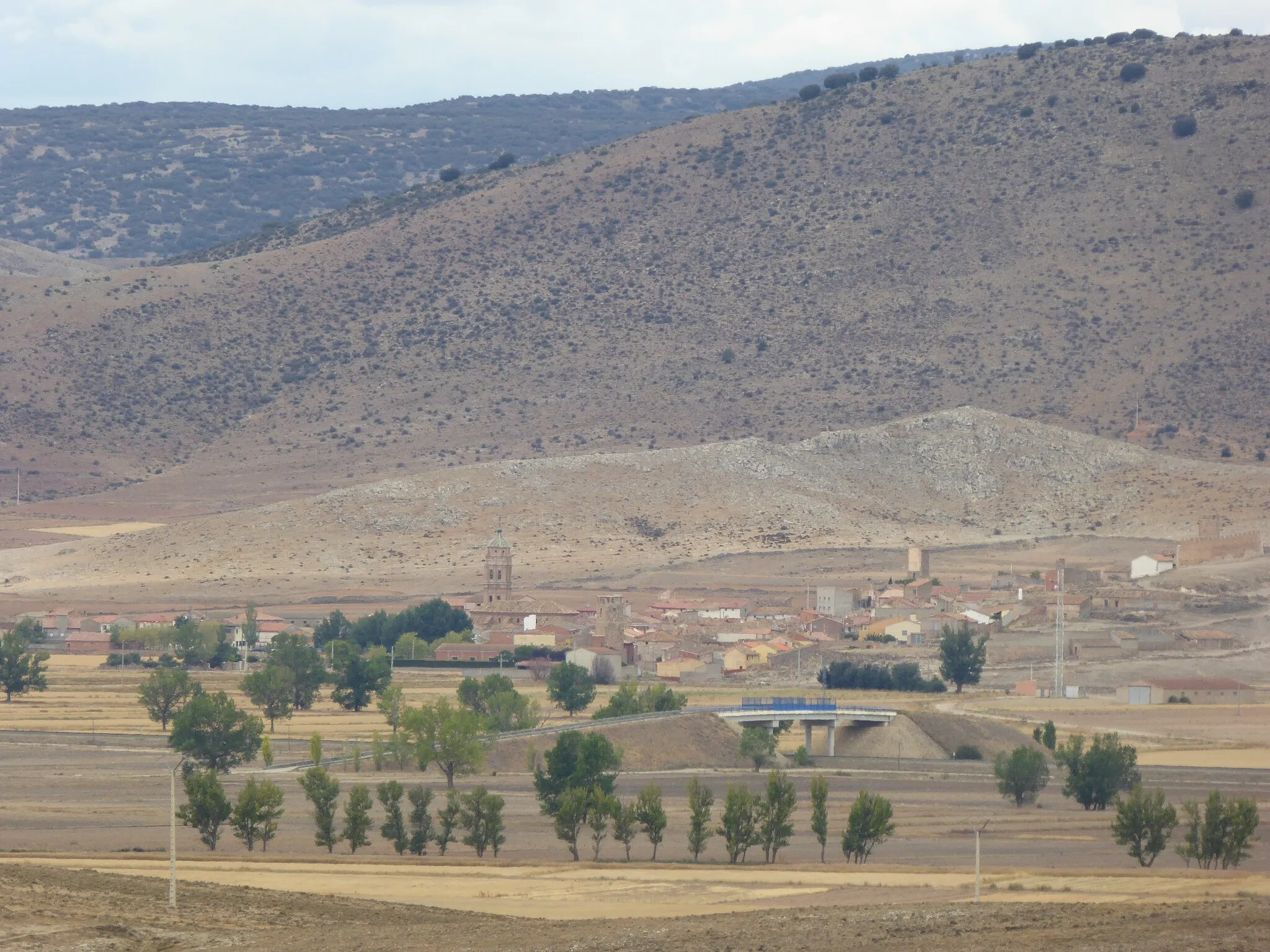 Photo showing: Vista de Alba, municipio de la provincia de Teruel (España) desde Singra.