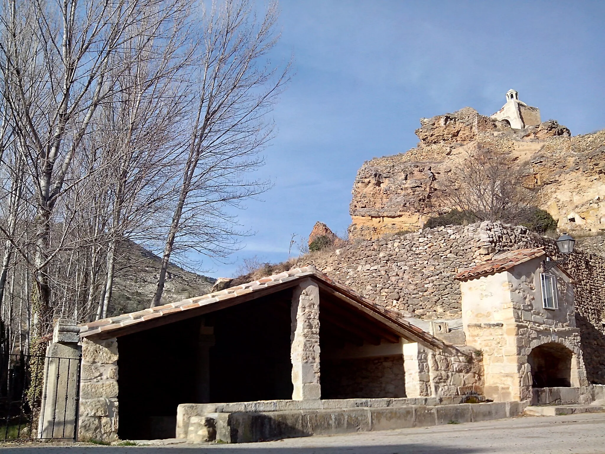 Photo showing: Castillo-Ermita de los Poyos