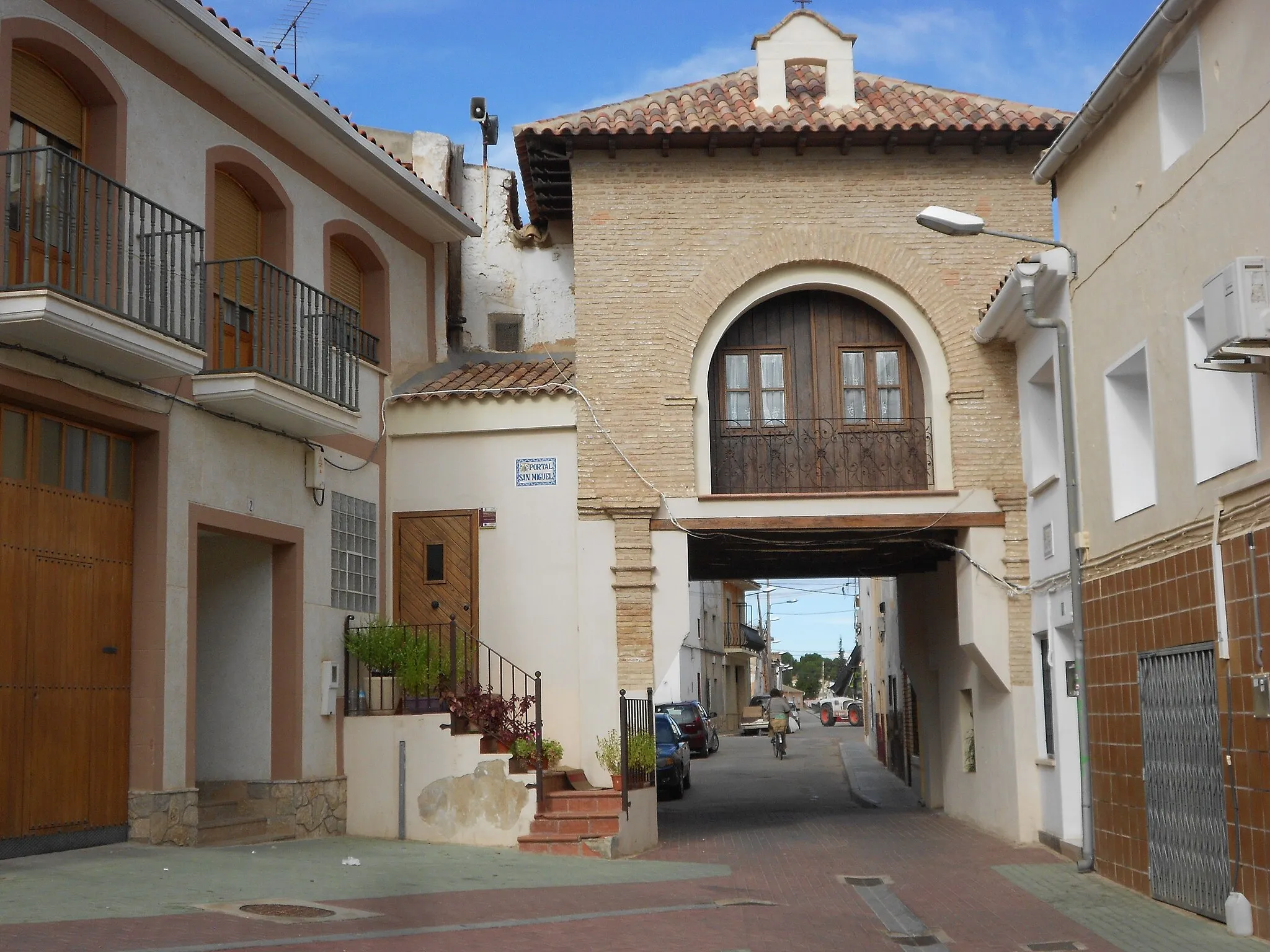 Photo showing: San Miguel Gate. Quinto (Aragón, Spain).