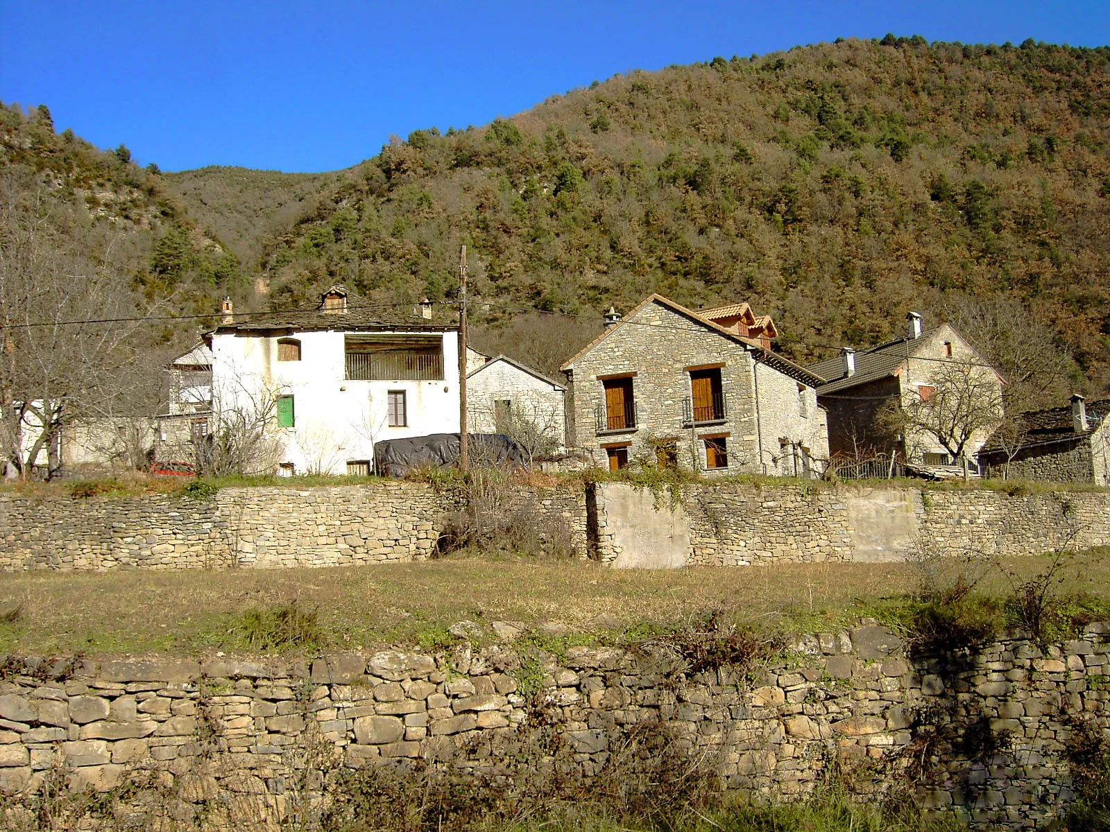 Photo showing: Arresa, cerca del núcleo de Fiscal (Huesca).