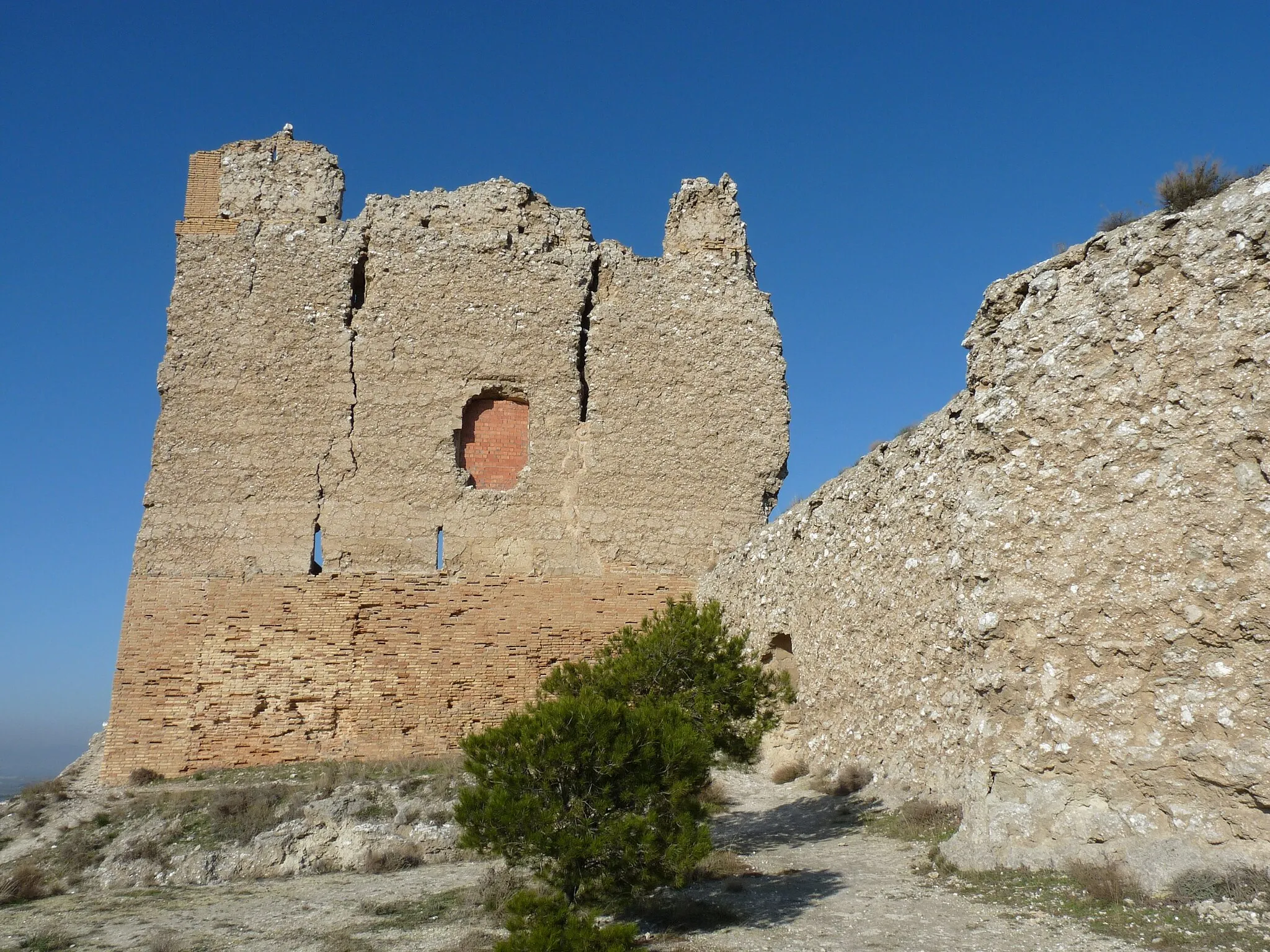 Photo showing: Alfajarín - Castillo s. XI al XIV