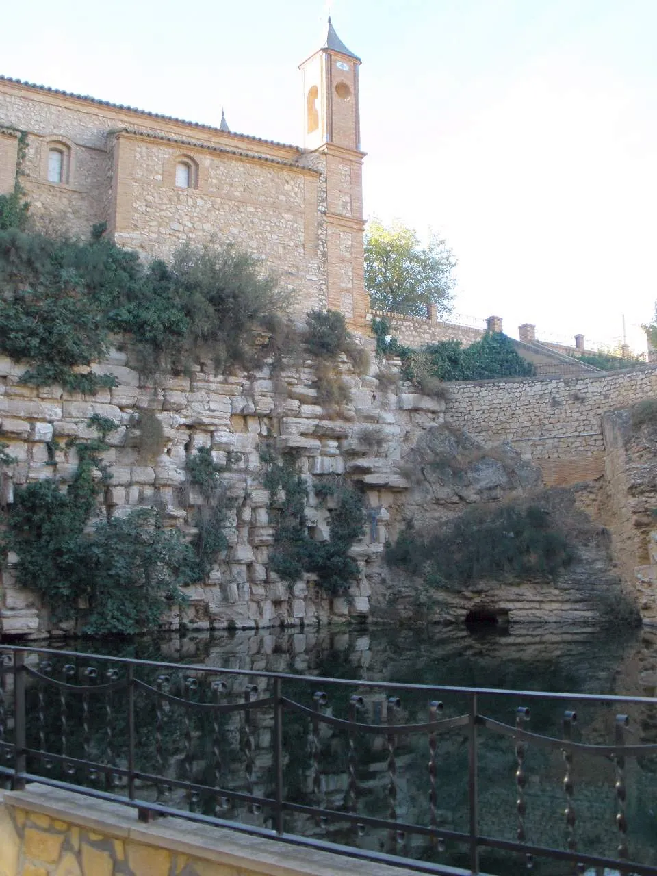 Photo showing: Antigua presa romana de Muel (Zaragoza)