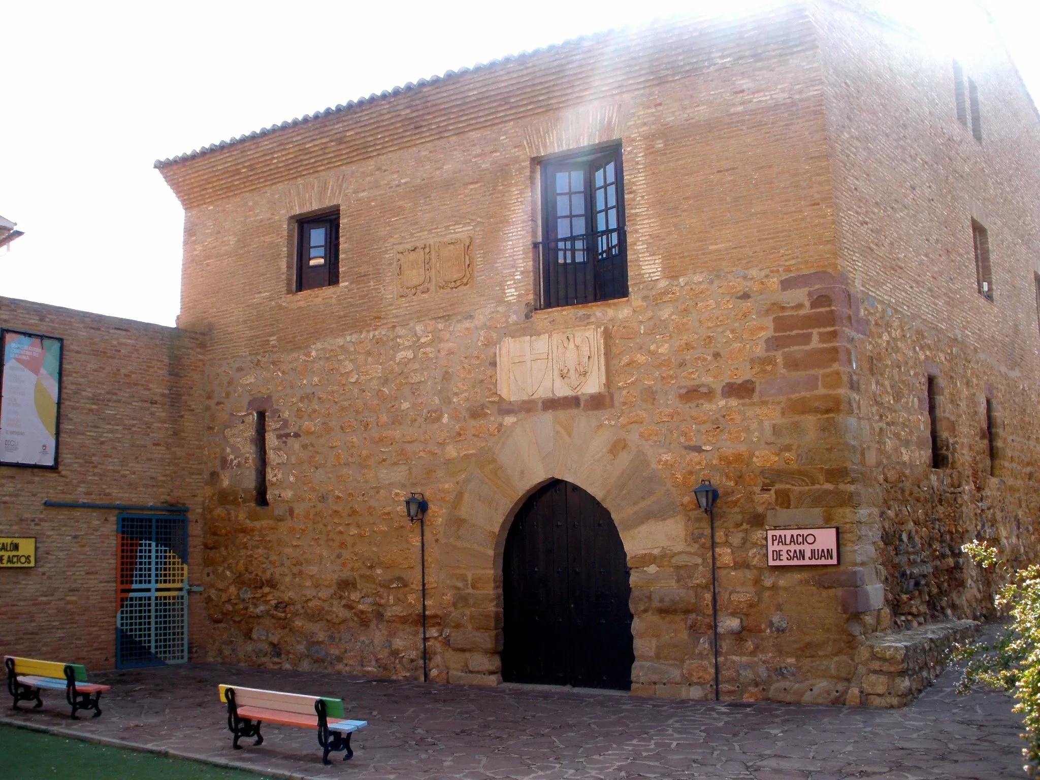 Photo showing: Palacio de San Juan (La Almunia de Doña Godina)