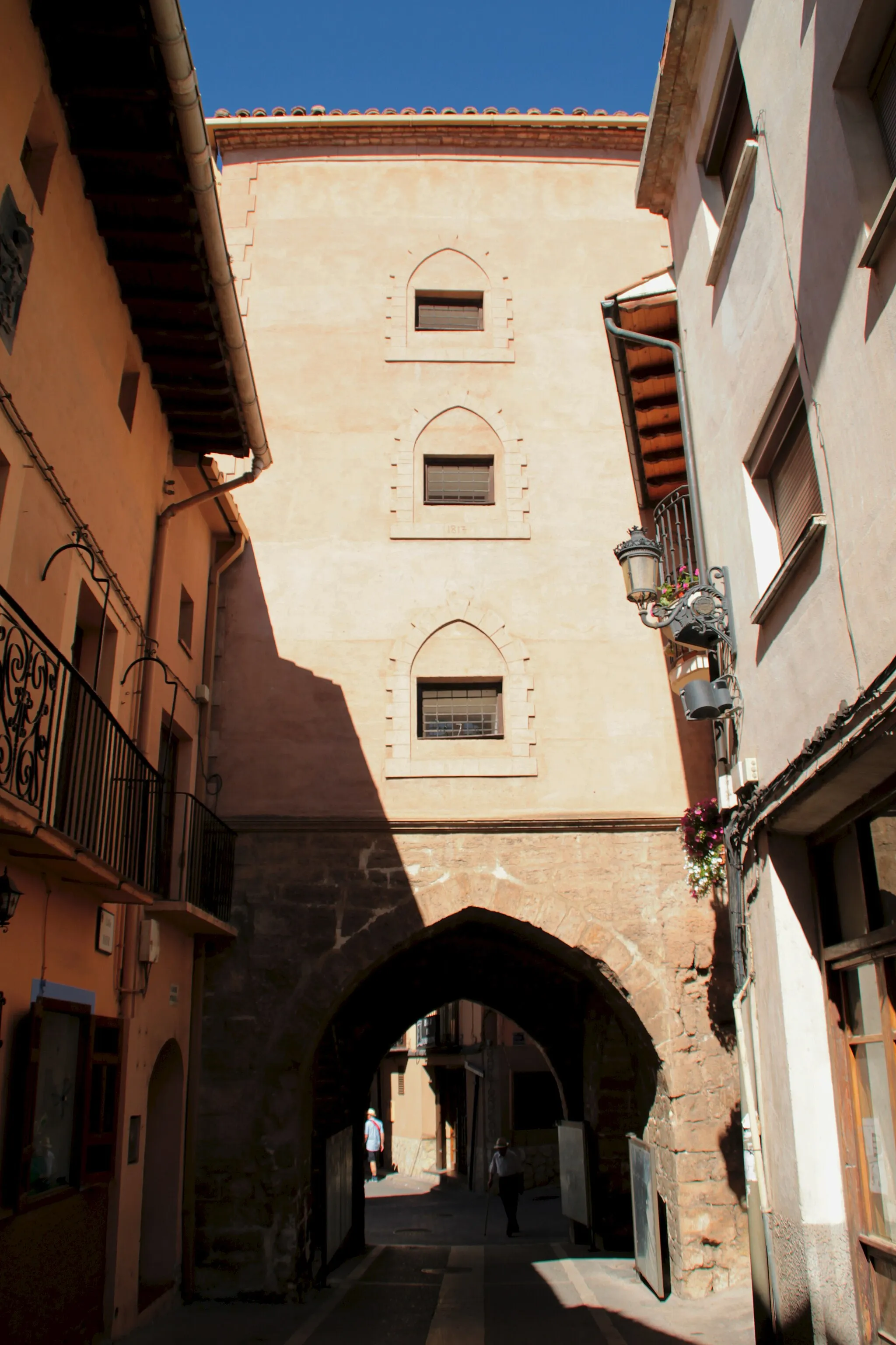 Photo showing: Restos de la antigua muralla de Montalbán.

This is a photo of a monument indexed in the Spanish heritage register of Bienes de Interés Cultural under the reference RI-51-0004703.