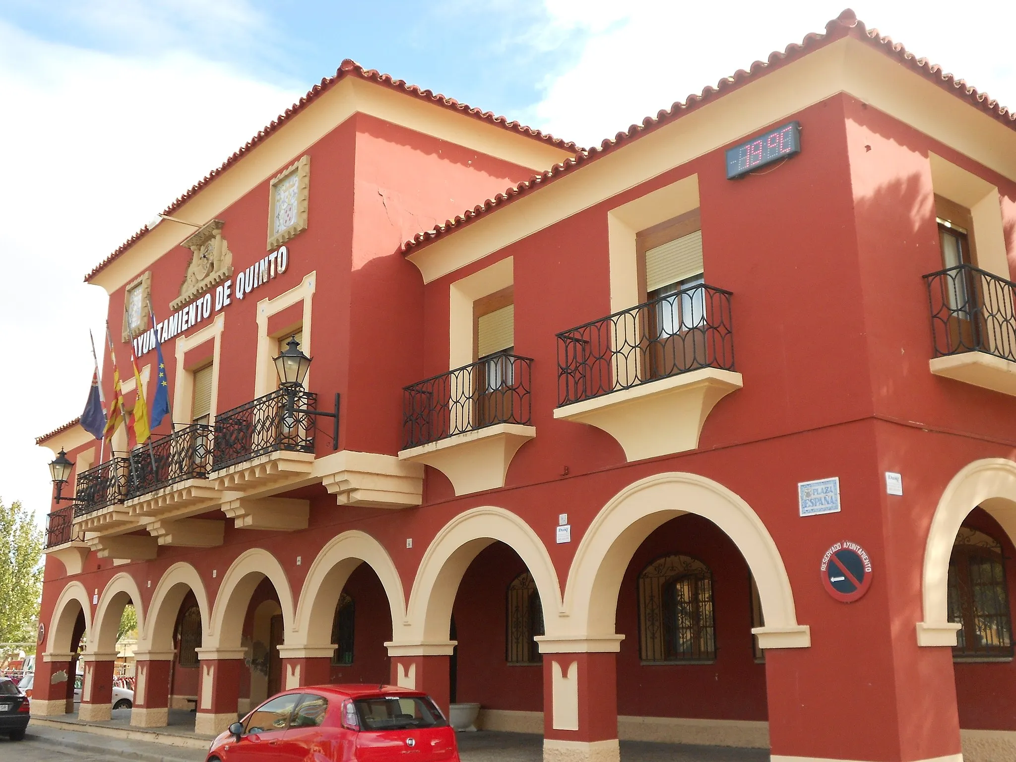 Photo showing: Quinto Town Hall (Aragón, Spain).