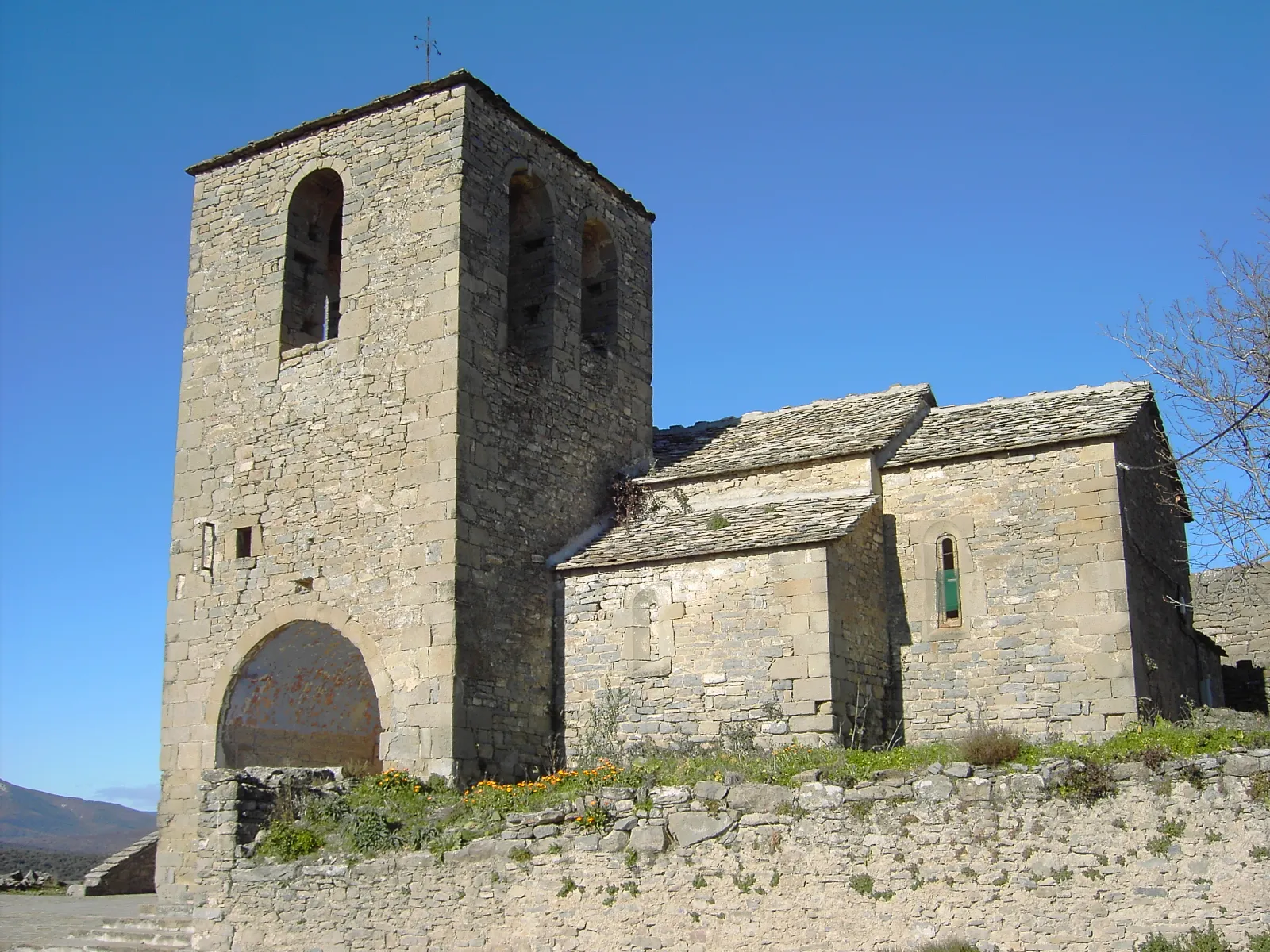 Photo showing: Santa Olaria's church in Eripol, Huesca, Spain.