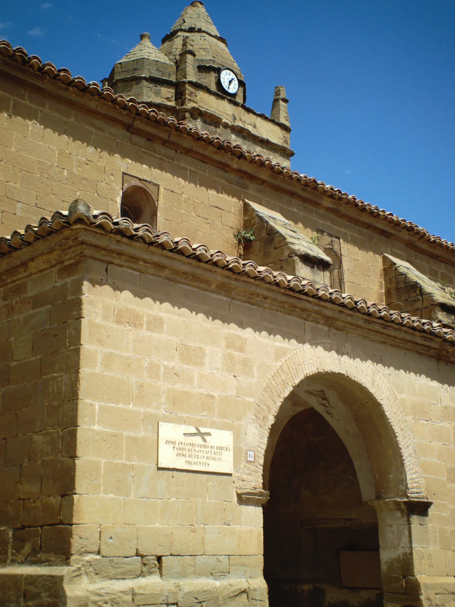 Photo showing: Torre-campanario de la Iglesia parroquial de Ibieca (Huesca)