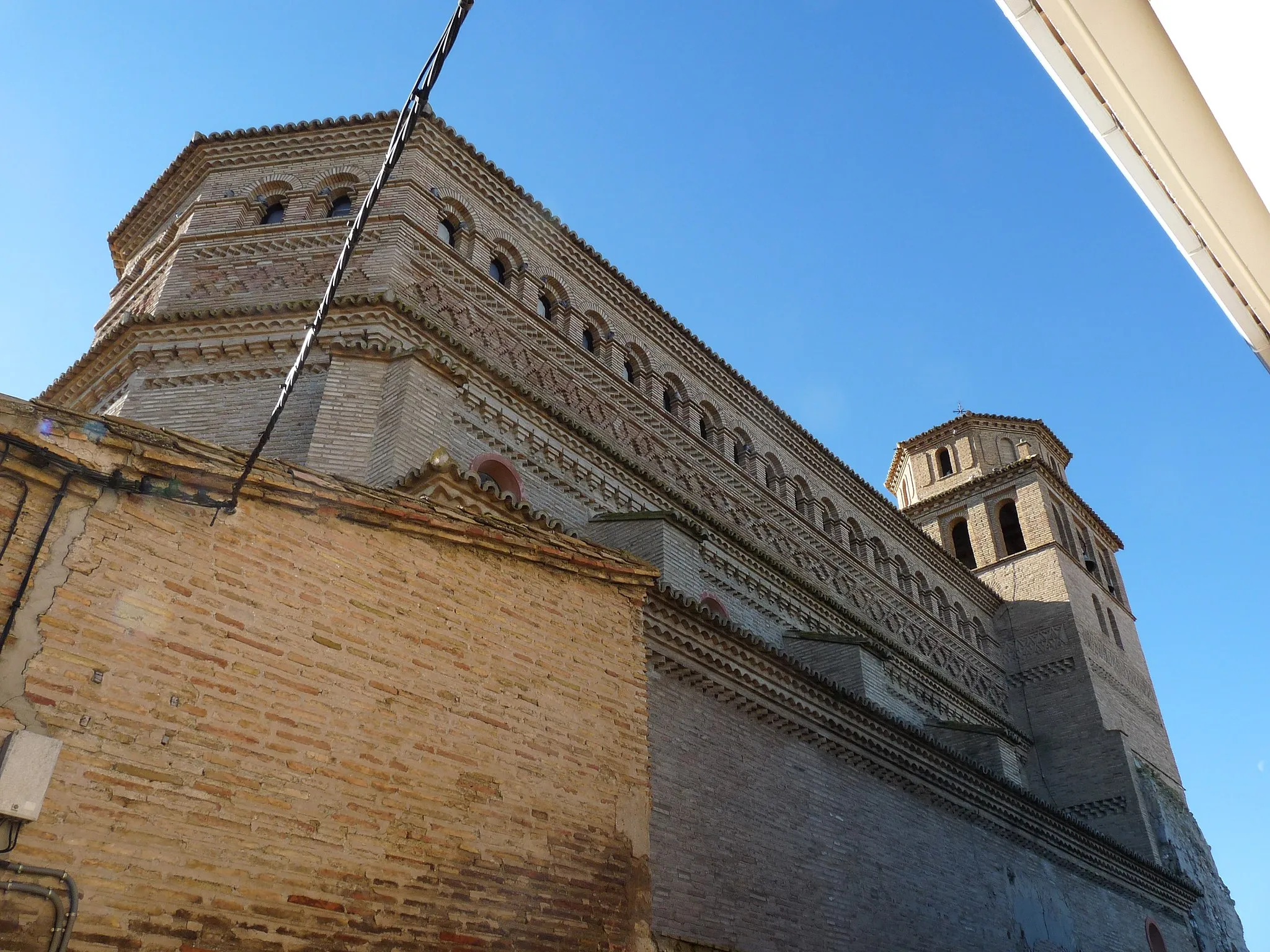 Photo showing: Perdiguera - Iglesia de Nuestra Señora de la Asunción (1496-s.XX) - Lateral (s. XV)