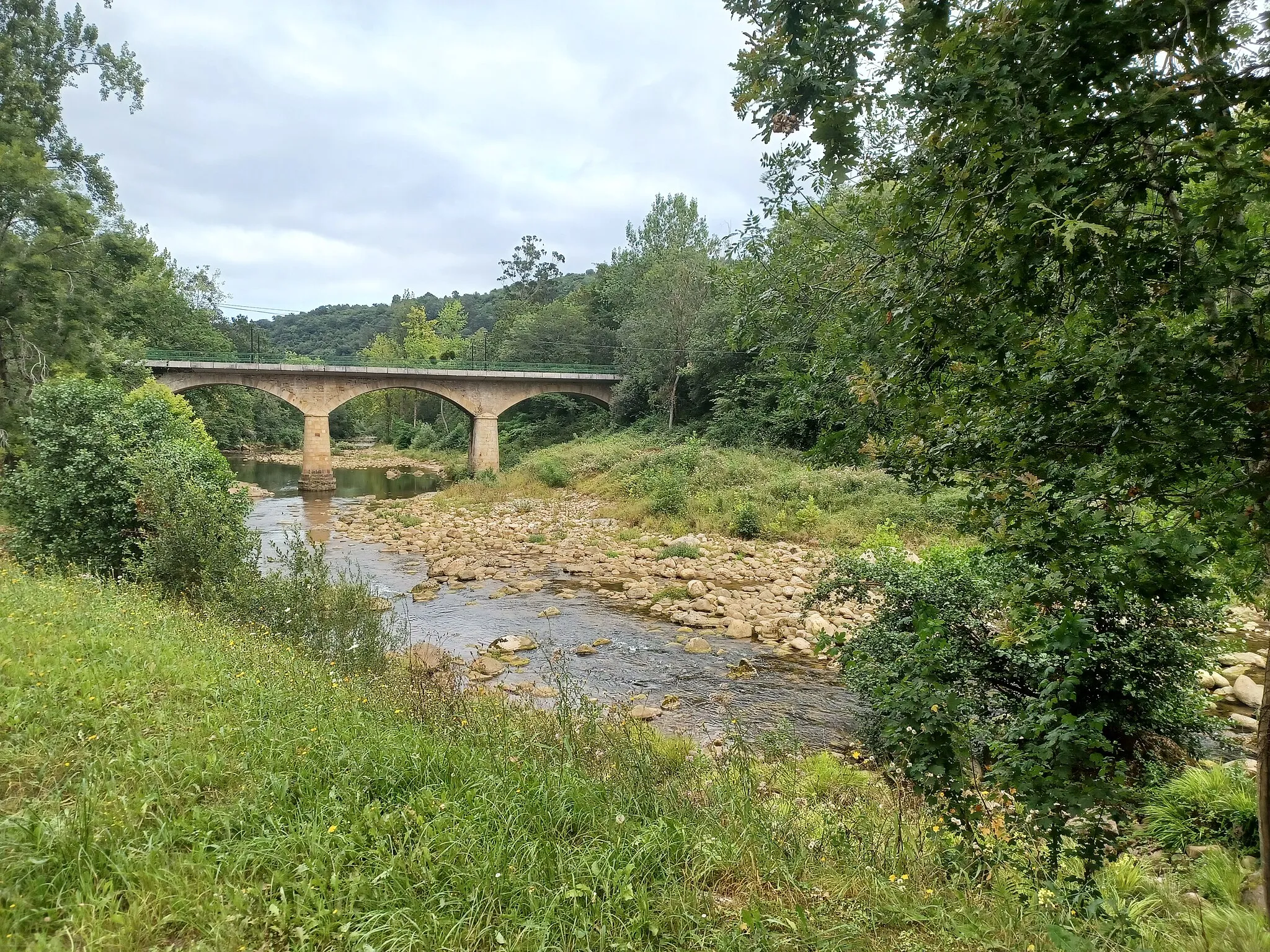 Photo showing: Cades, on the Lebaniego Way, a branch of the Saint James Way. Cantabria, Spain.