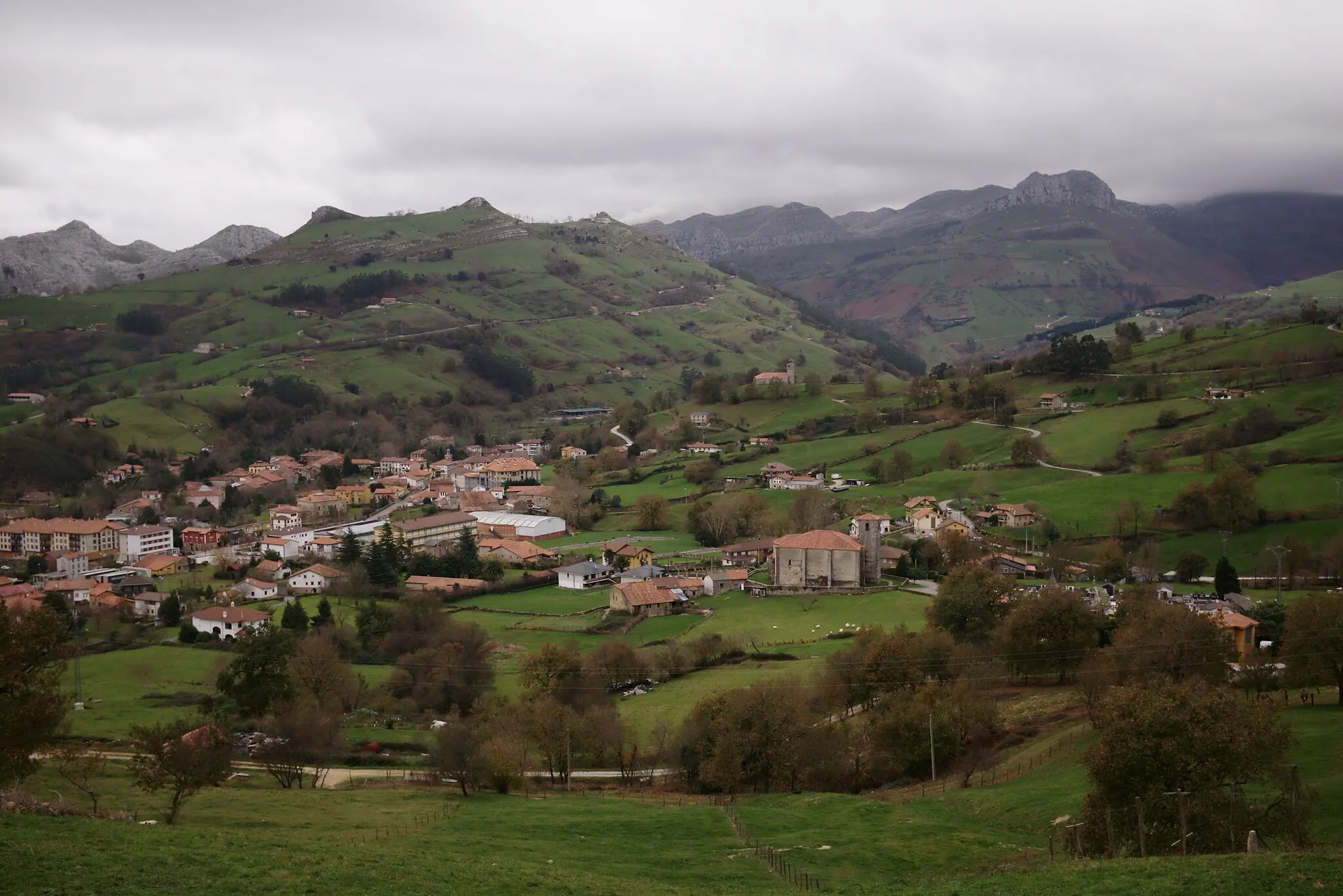 Photo showing: View of Lierganes town, in Cantabria (Spain)
