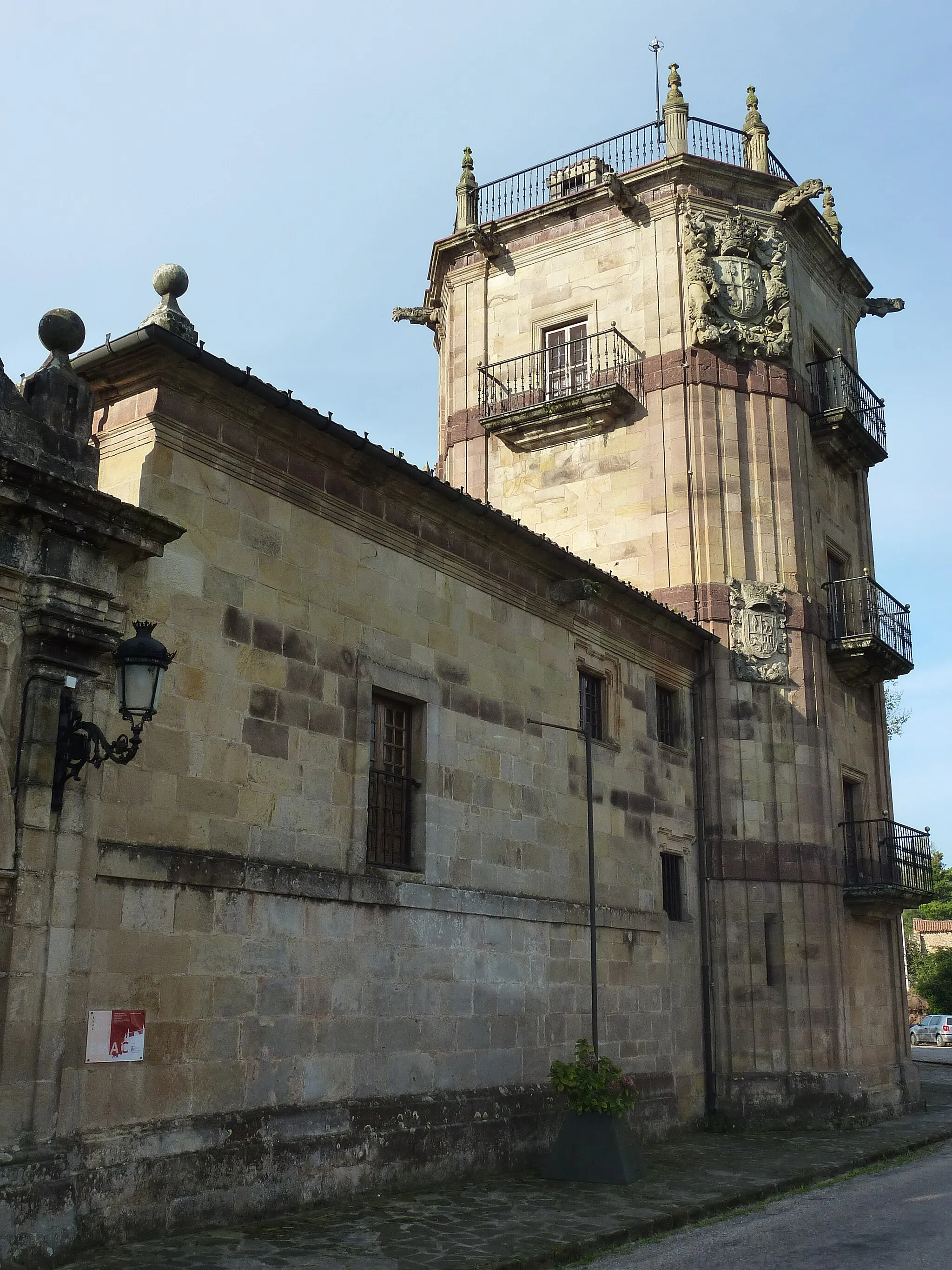 Photo showing: Palacio y Museo de Elsedo

This is a photo of a monument indexed in the Spanish heritage register of Bienes de Interés Cultural under the reference RI-51-0004939.