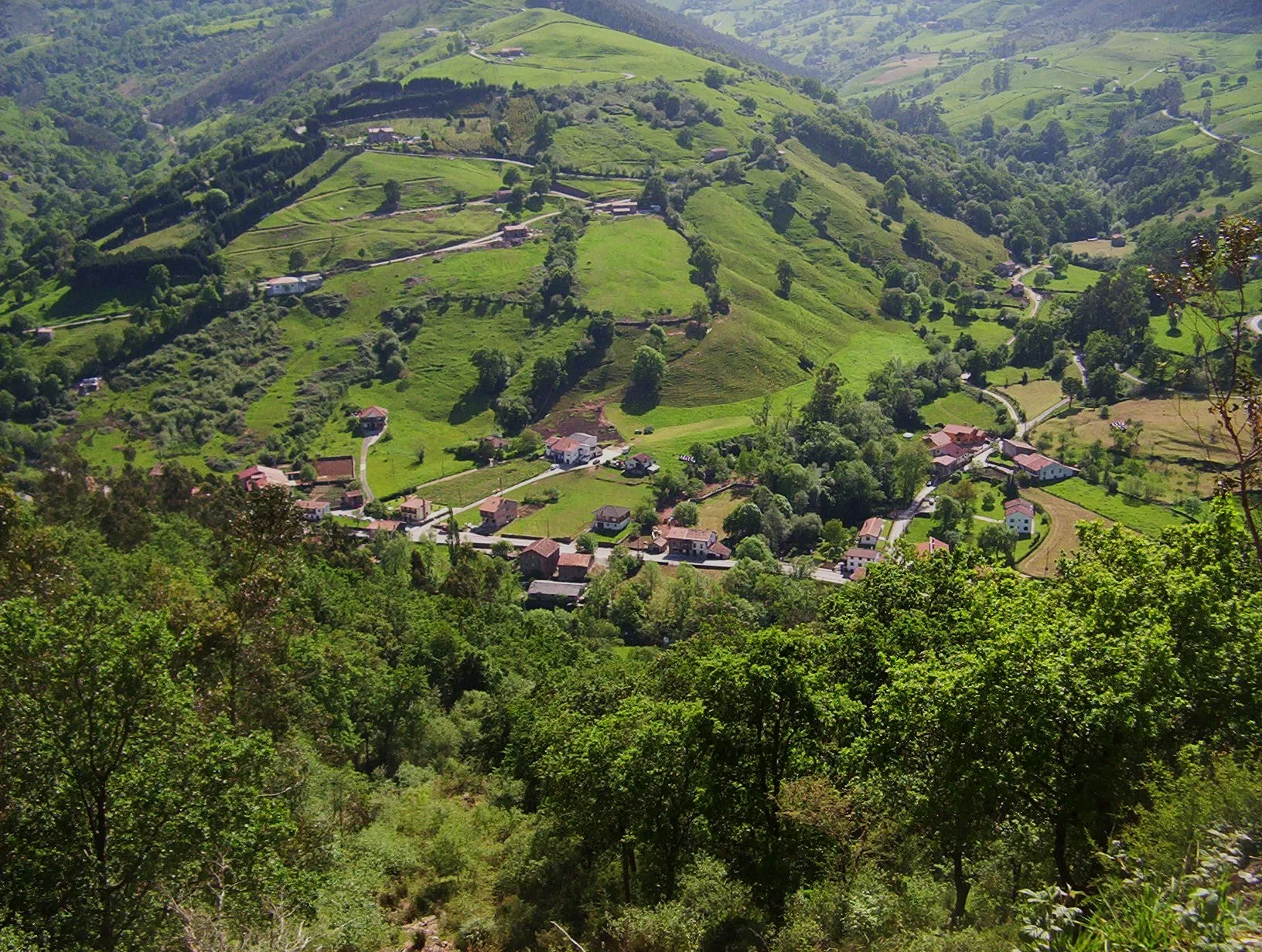 Photo showing: View of Rubalcaba (Cantabria, Spain)