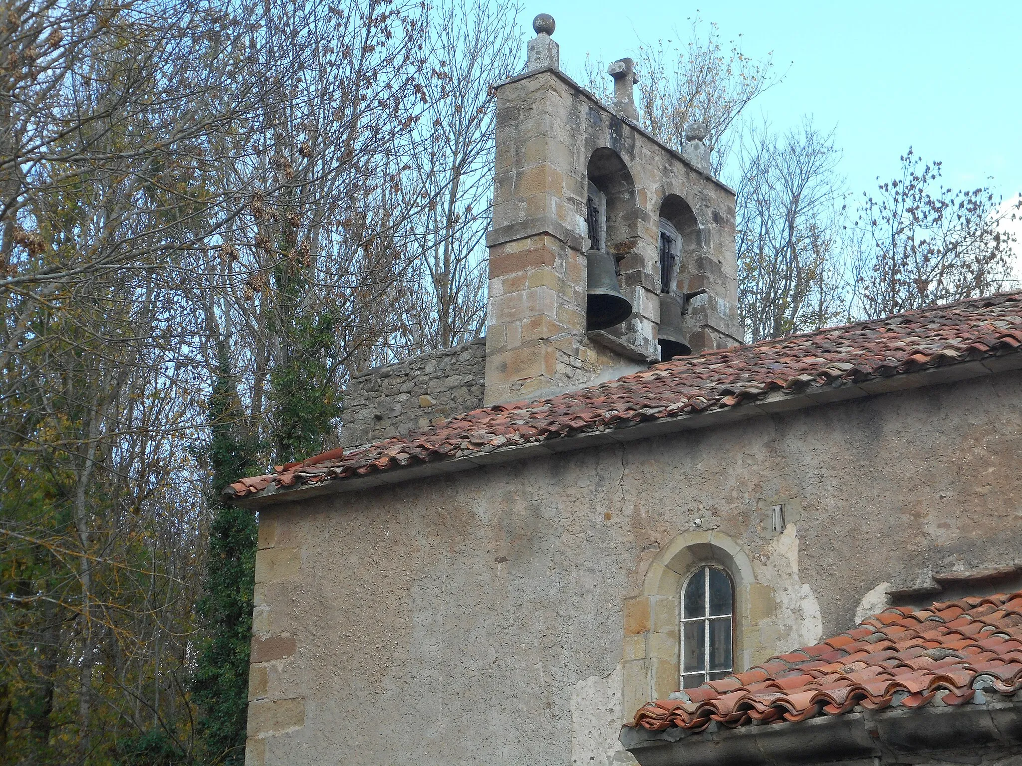 Photo showing: The church of Saint Felix located in the village of Fontibre, Cantabria, Spain.