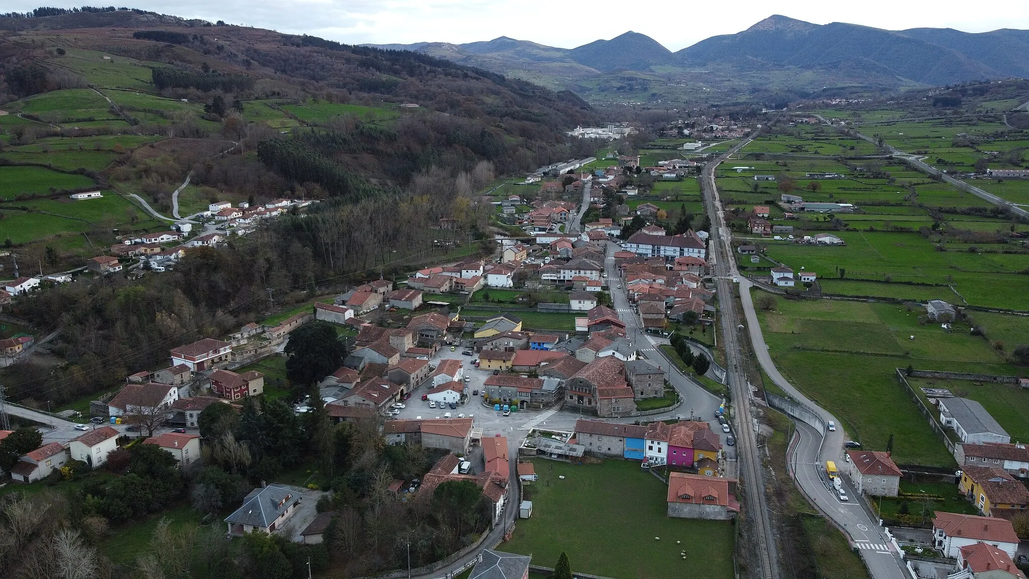 Photo showing: Vista panorámica desde el sur de la localidad.