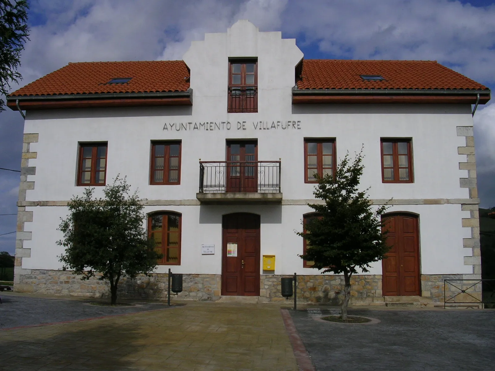 Photo showing: Ayuntamiento de Villafufre, en Villafufre, Cantabria