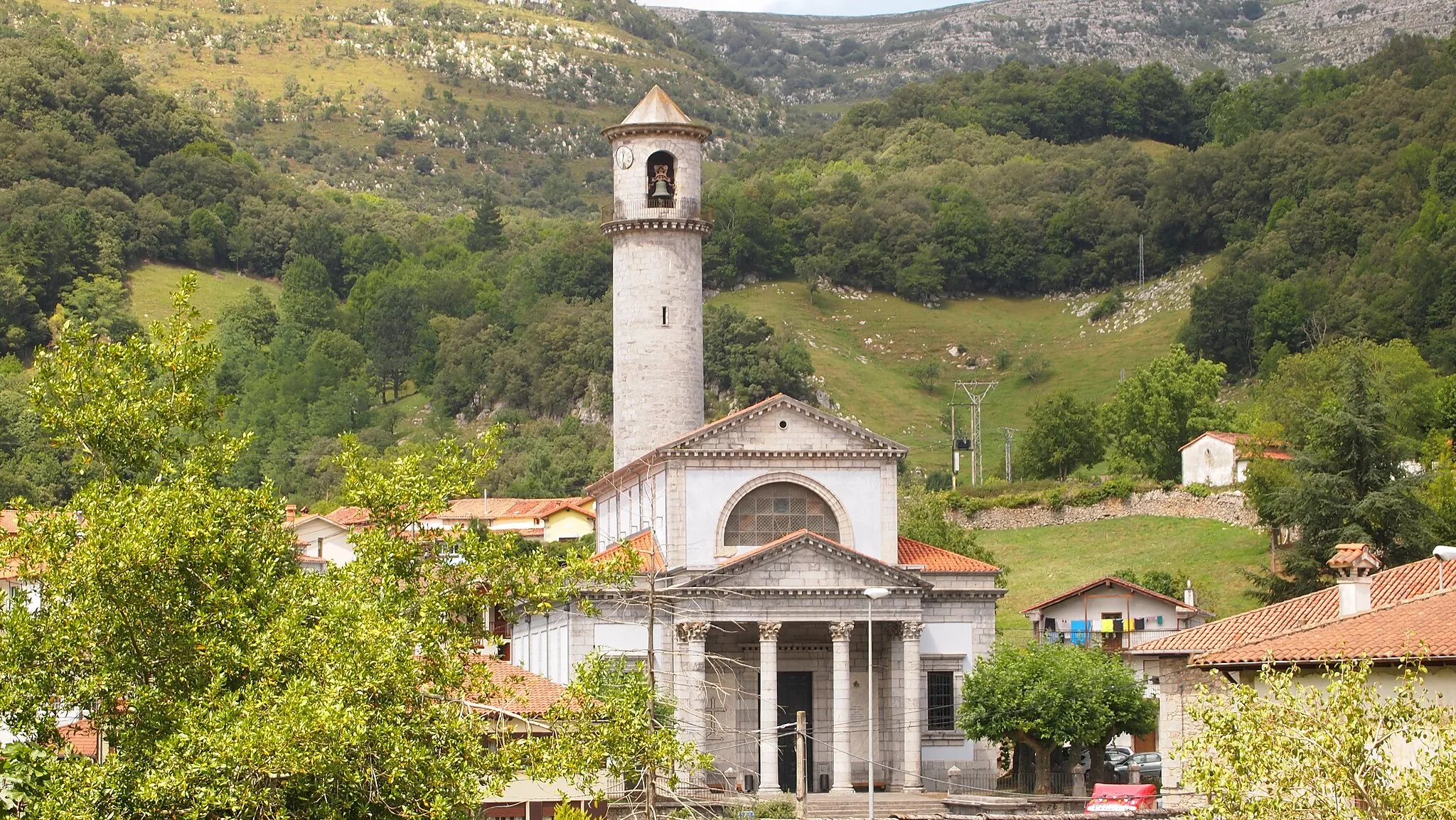 Photo showing: Iglesia Parroquial de San Pelayo