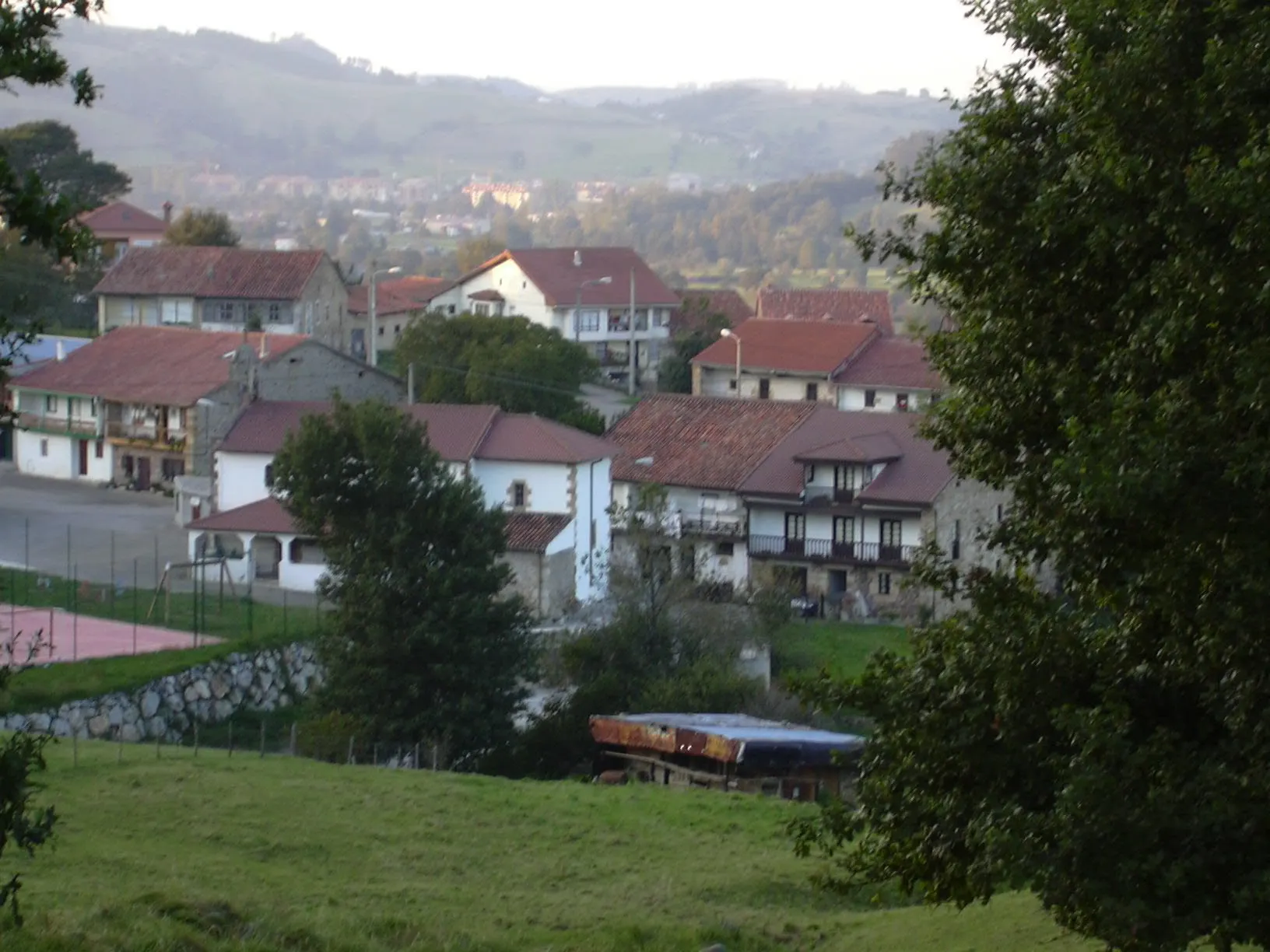 Photo showing: Vista de Totero (Cantabria), desde La Sierra