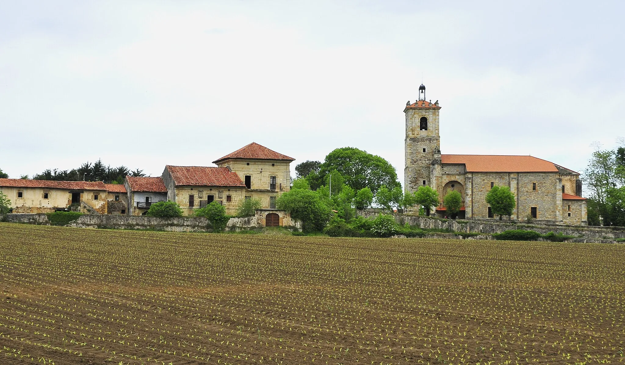 Photo showing: La Iglesia neighborhood. Bárcena, Bárcena de Cicero, Cantabria, Spain