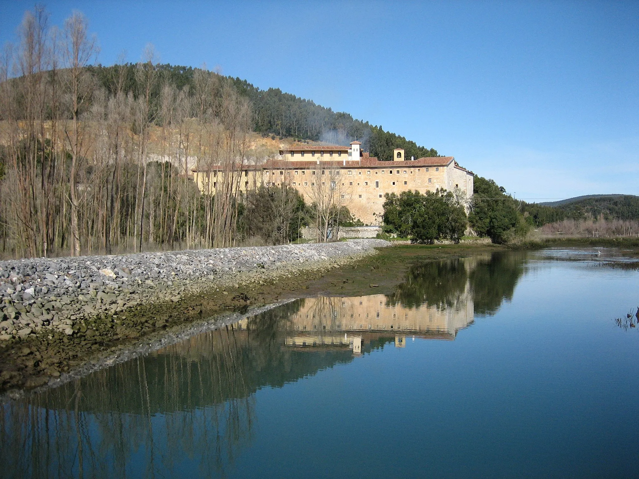 Photo showing: Monastery of Montehano in Escalante, Cantabria (Spain).