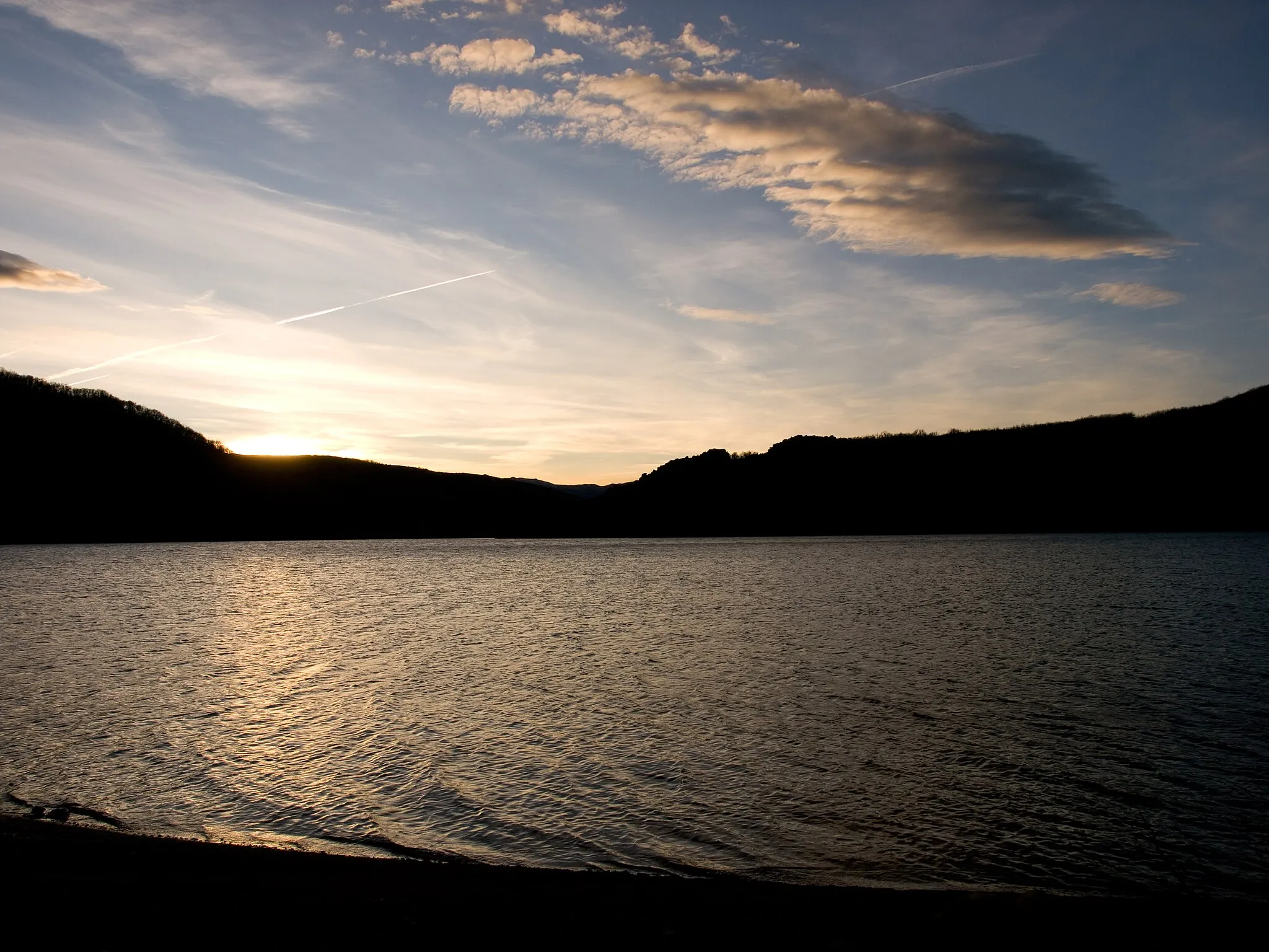 Photo showing: Embalse de Requejada, provincia de Palencia, España.