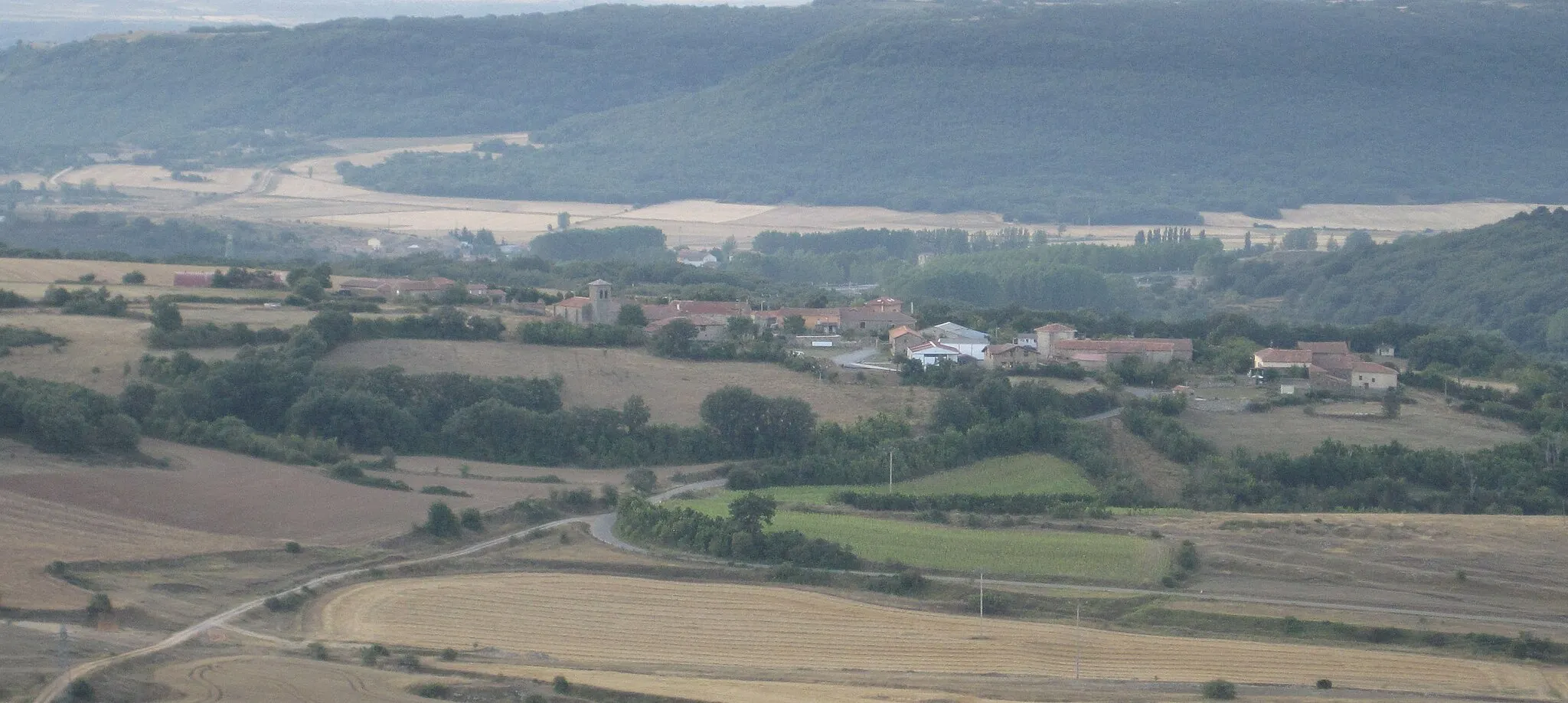 Photo showing: Vista aérea de Menaza (Aguilar de Campoo, Palencia, España).