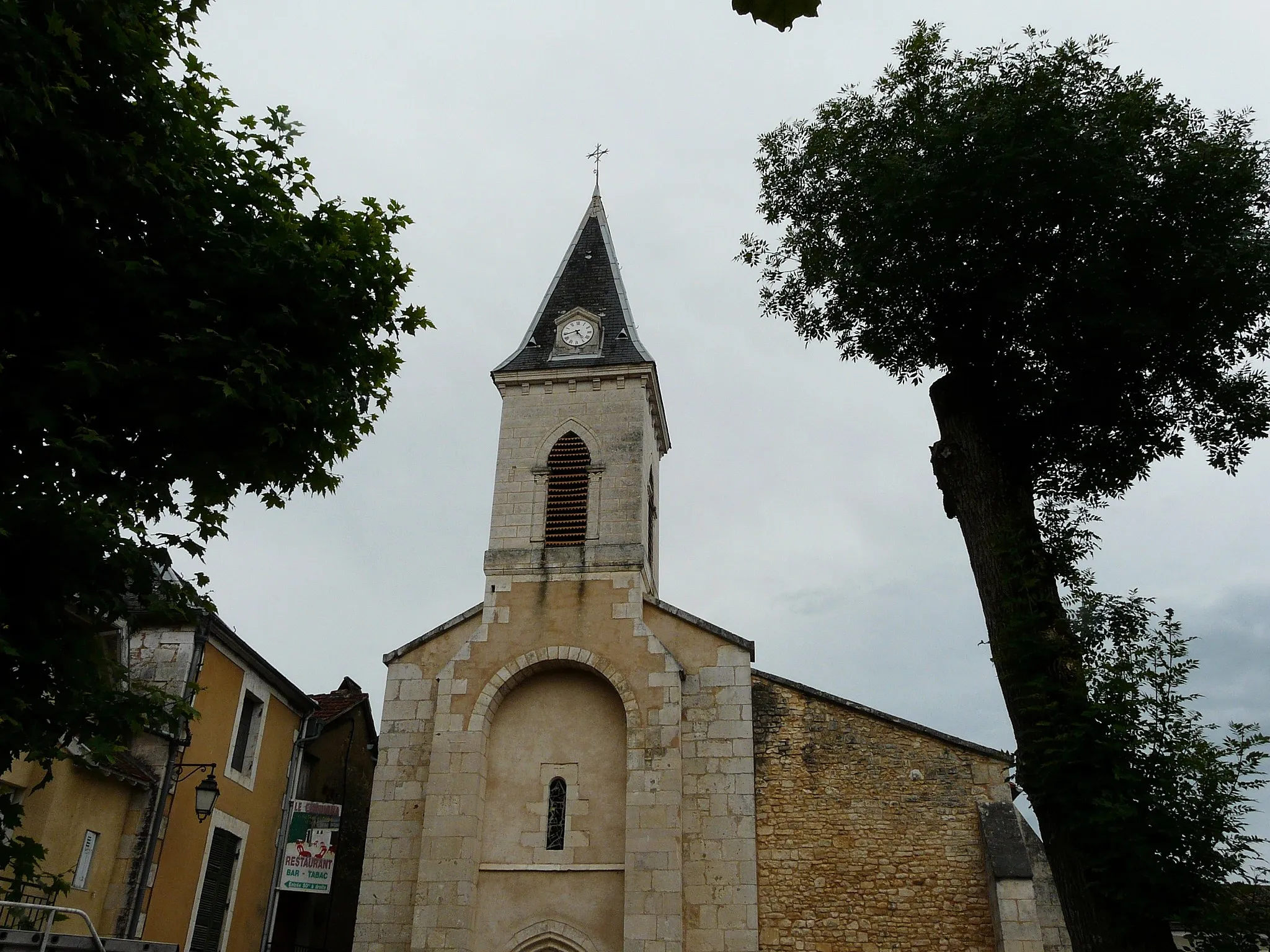 Photo showing: L'église Saint-Martin, Savignac-les-Églises, Dordogne, France