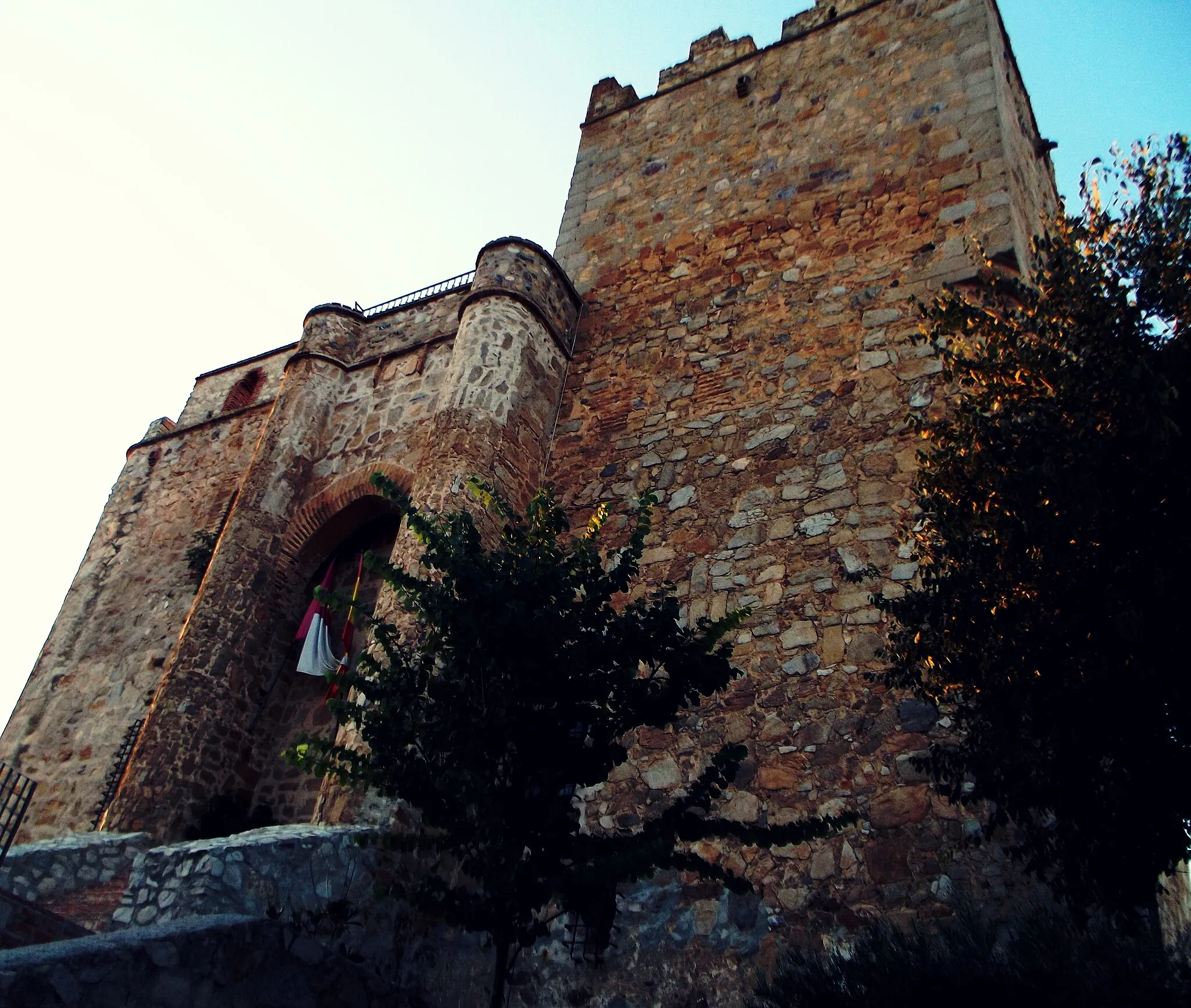 Photo showing: Situado en la localidad de Manzaneque, Toledo.