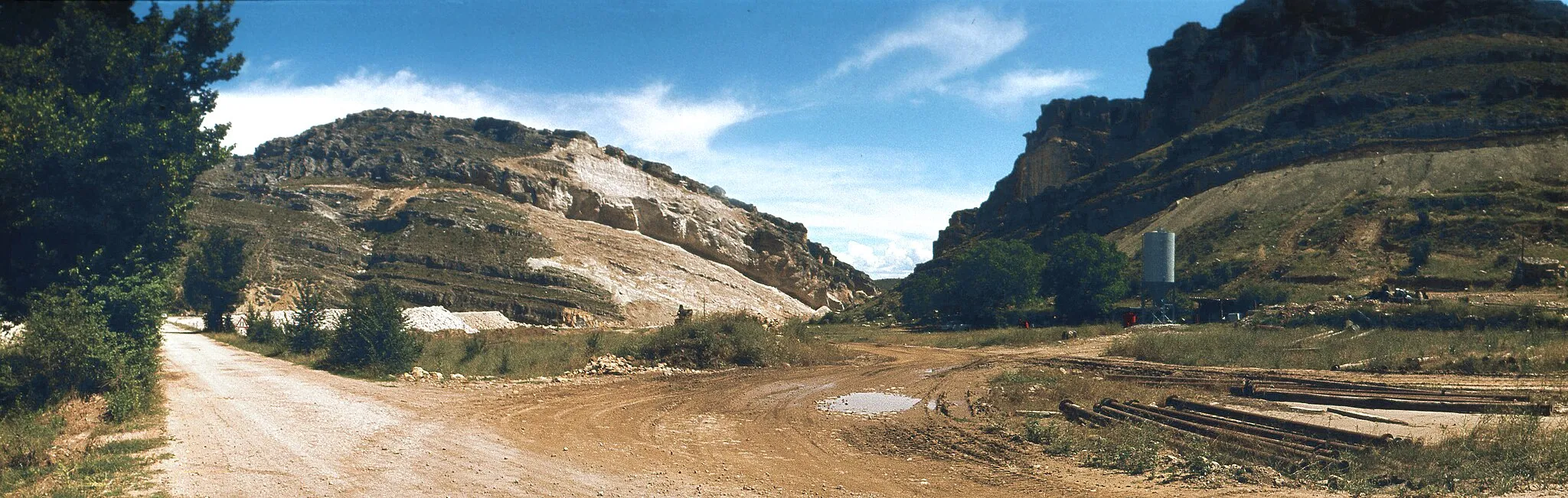 Photo showing: Start of the works of the Alcorlo Reservoir, in San Andrés canyon. La Toba, Guadalajara, Castile-La Mancha, Spain