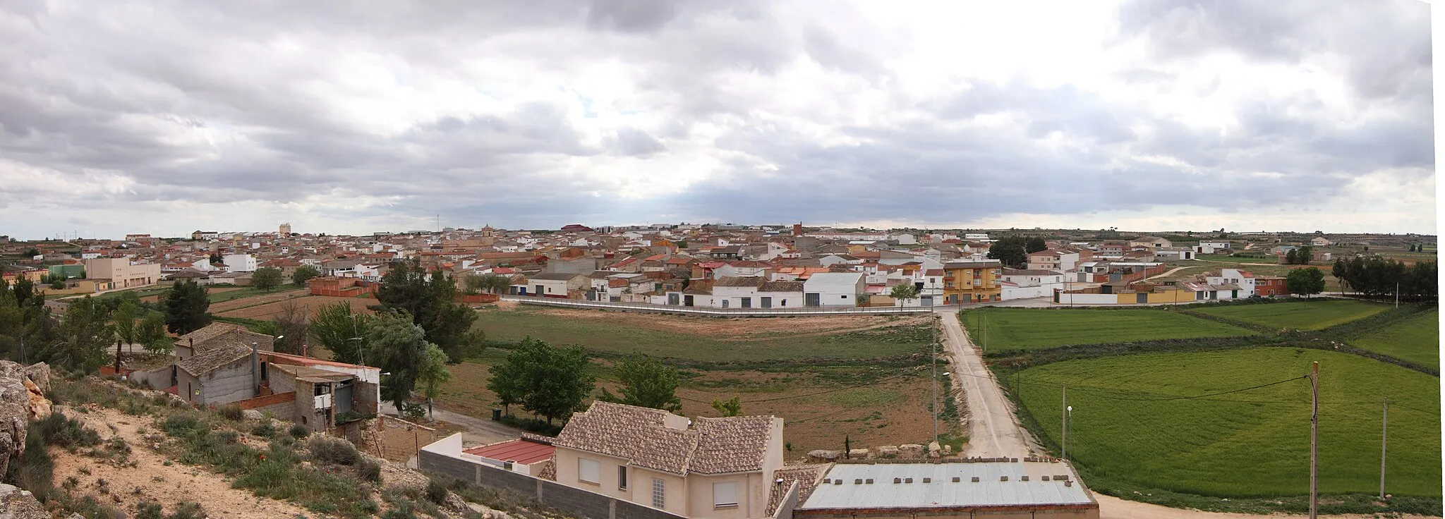 Photo showing: Ledaña, Panorámica desde el molino