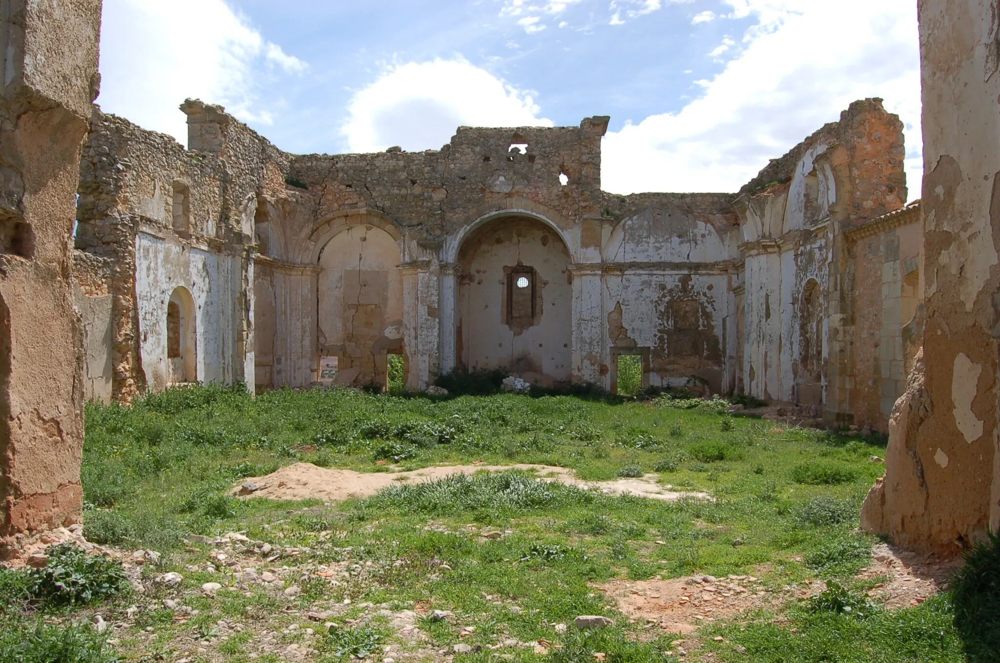 Photo showing: Interior da igrexa da Asunción de Albaladejo del Cuende