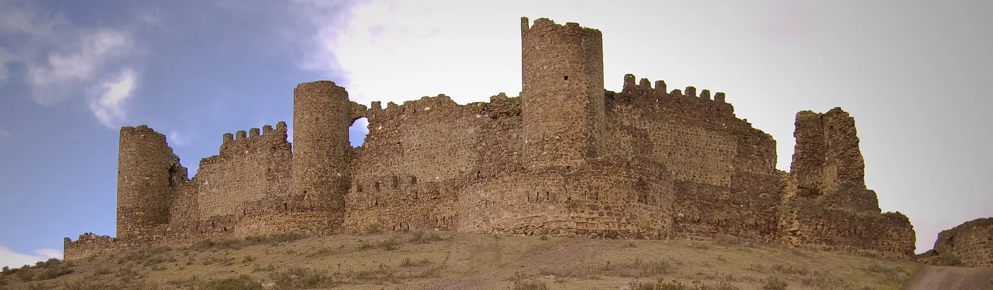 Photo showing: Castillo de Almonacid, en Almonacid de Toledo, Castilla-La Mancha.