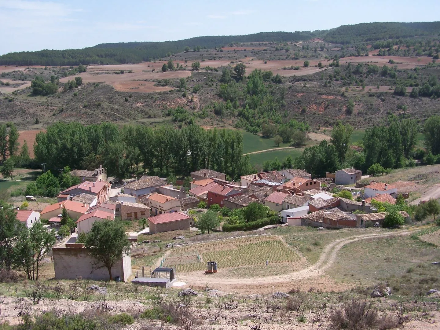 Photo showing: Barriopedro desde la montaña de la antena de telefonia.