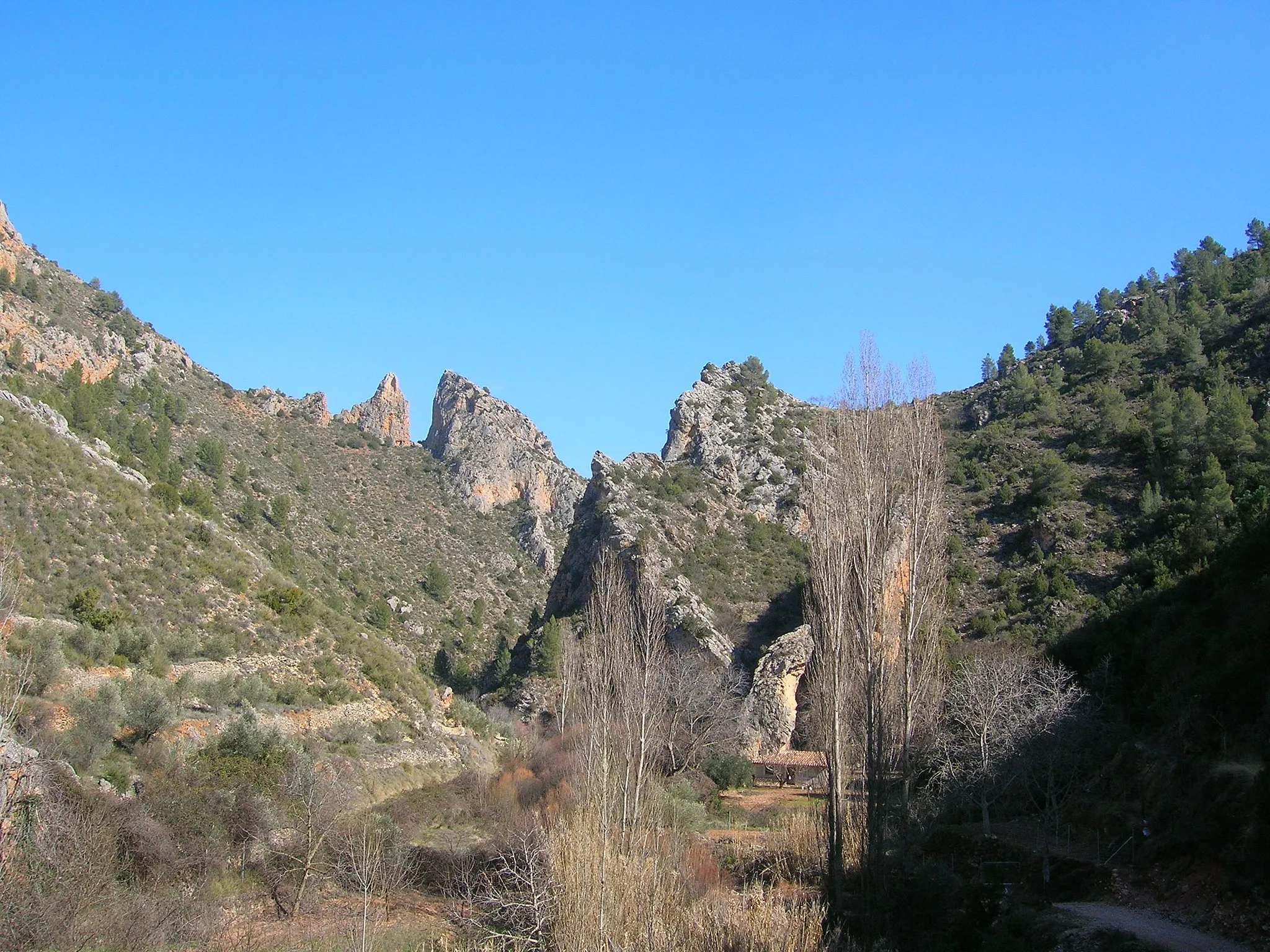 Photo showing: Inmediaciones del paraje del Batanero (o El Batán), en Bogarra, Albacete, España.