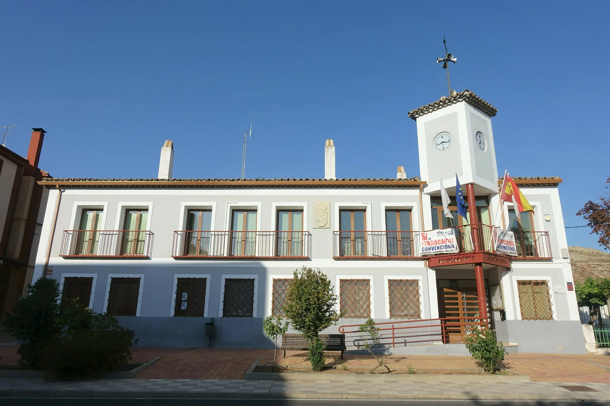 Photo showing: Casa consistorial de Chillarón de Cuenca (Cuenca, España).