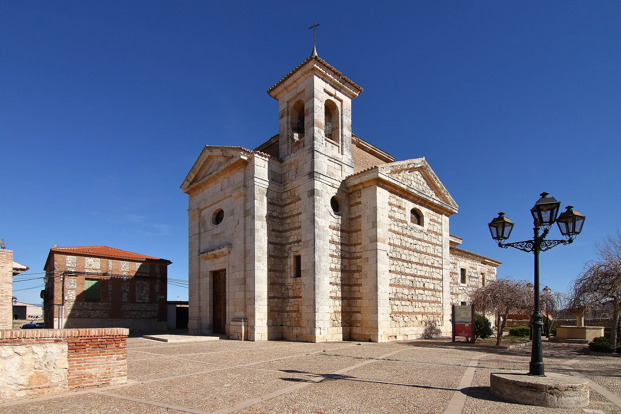 Photo showing: Ciruelas, Iglesia de San Pedro de Antioquía, fachada oeste y sur