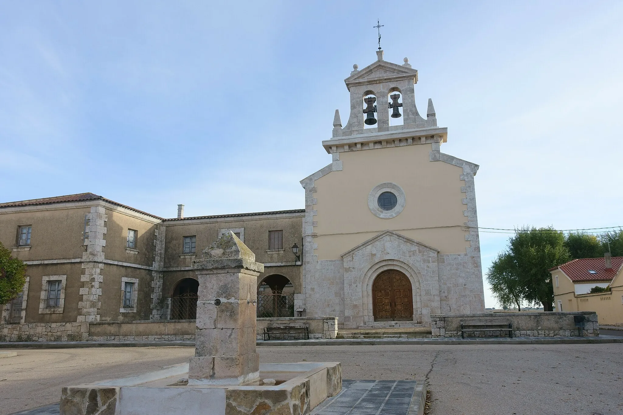 Photo showing: Iglesia de San Pedro Apóstol, Gajanejos (Guadalajara, España).