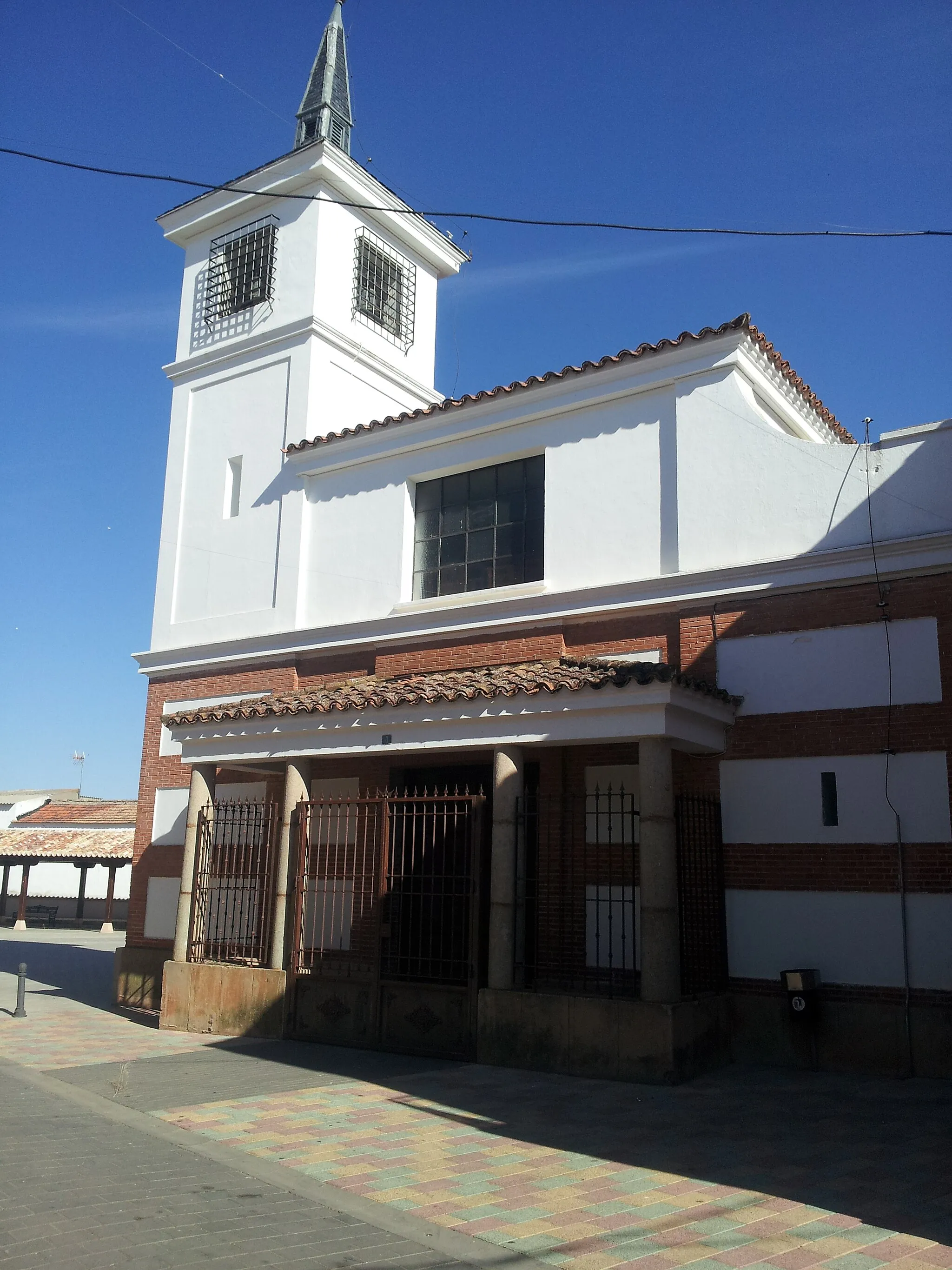 Photo showing: Entrada Iglesia de San Carlos Borromeo en Las Labores, Provincia de Ciudad Real