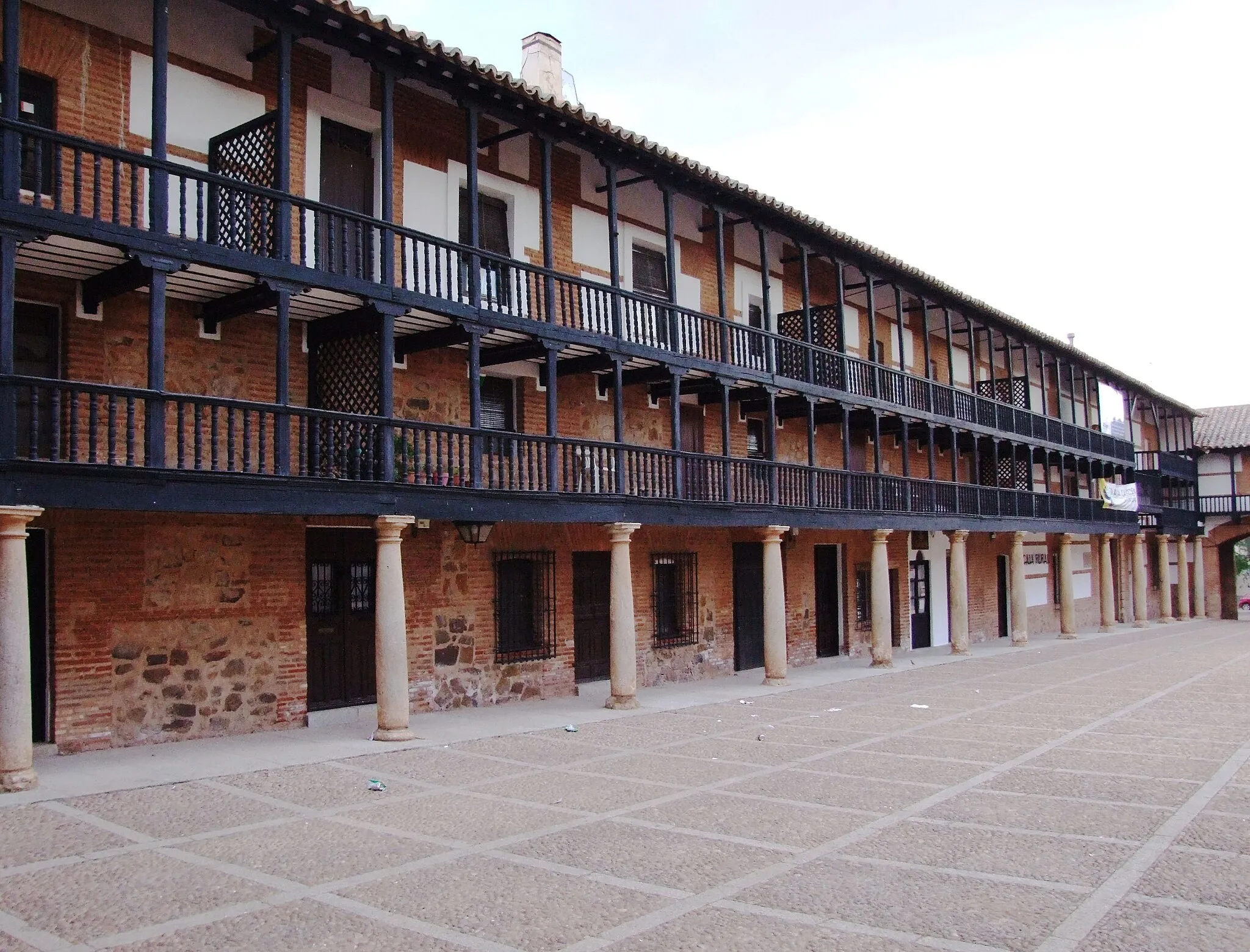 Photo showing: Monumental plaza mayor de San Carlos del Valle